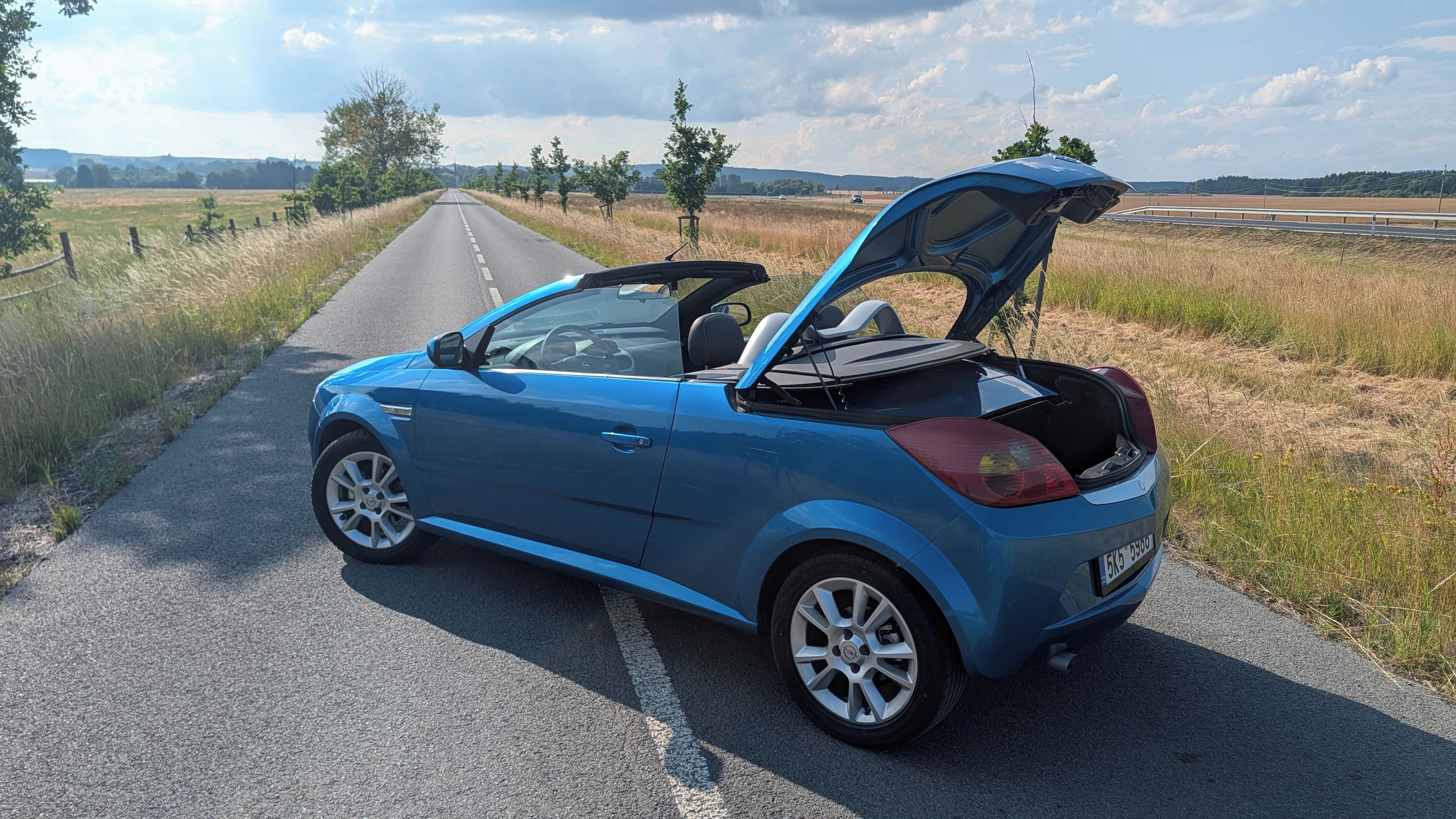 Opel Tigra, Opel Tigra TwinTop 1.8 - fotka 5