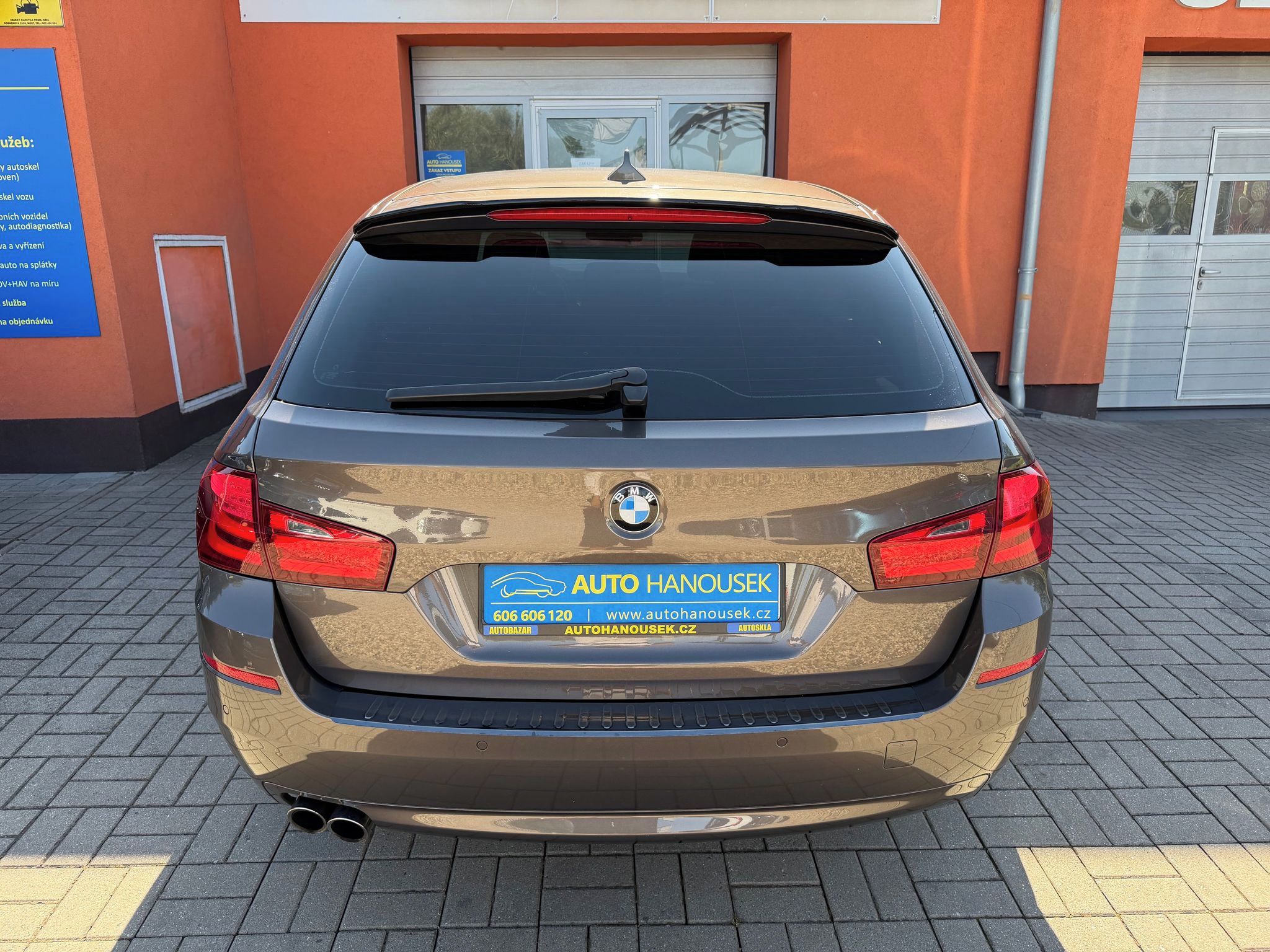 BMW Řada 5, i 135KW Touring - fotka 6