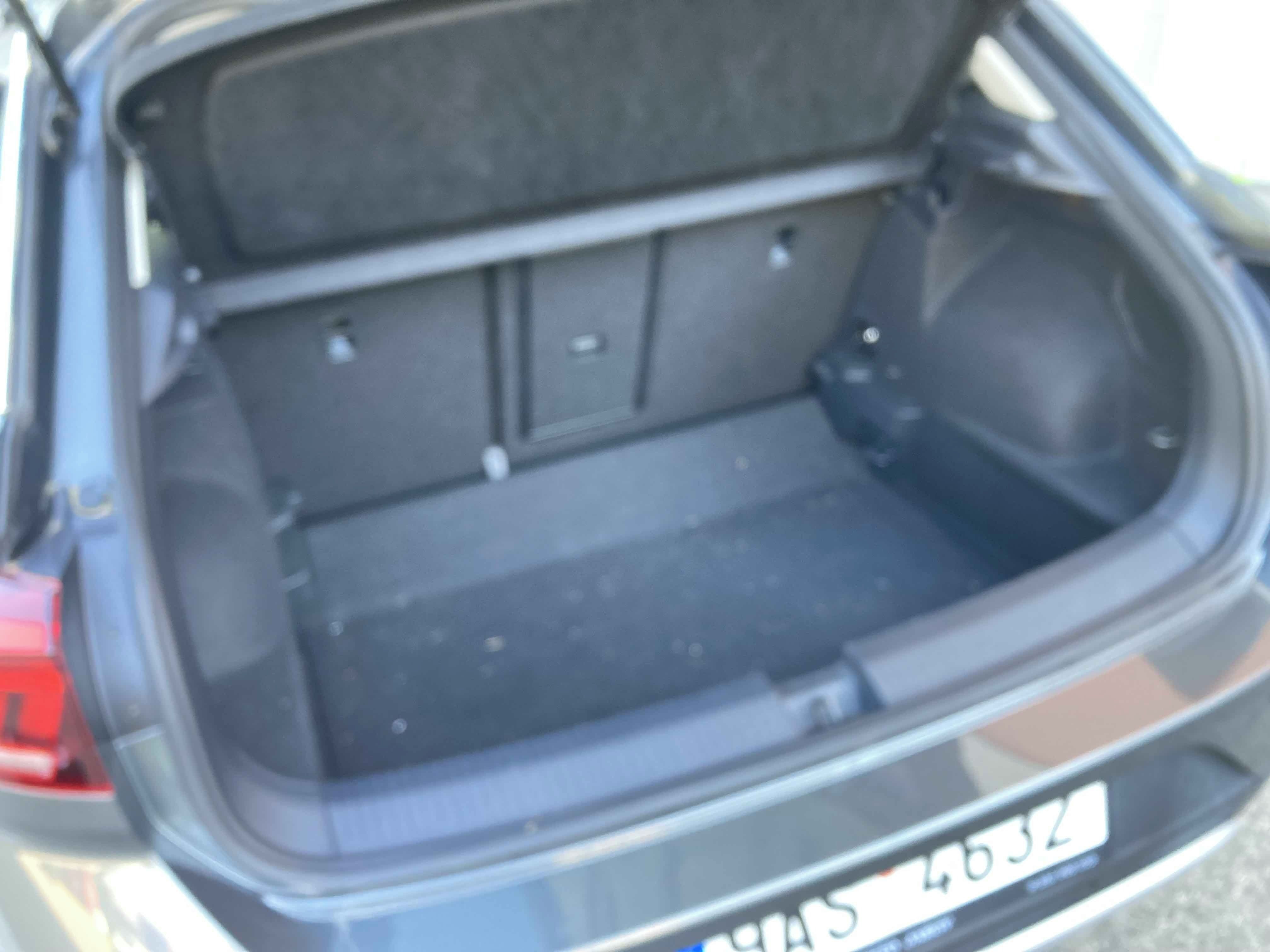 Volkswagen T-Roc, 1,5 TSI, manuál, záruka 2028 - fotka 6