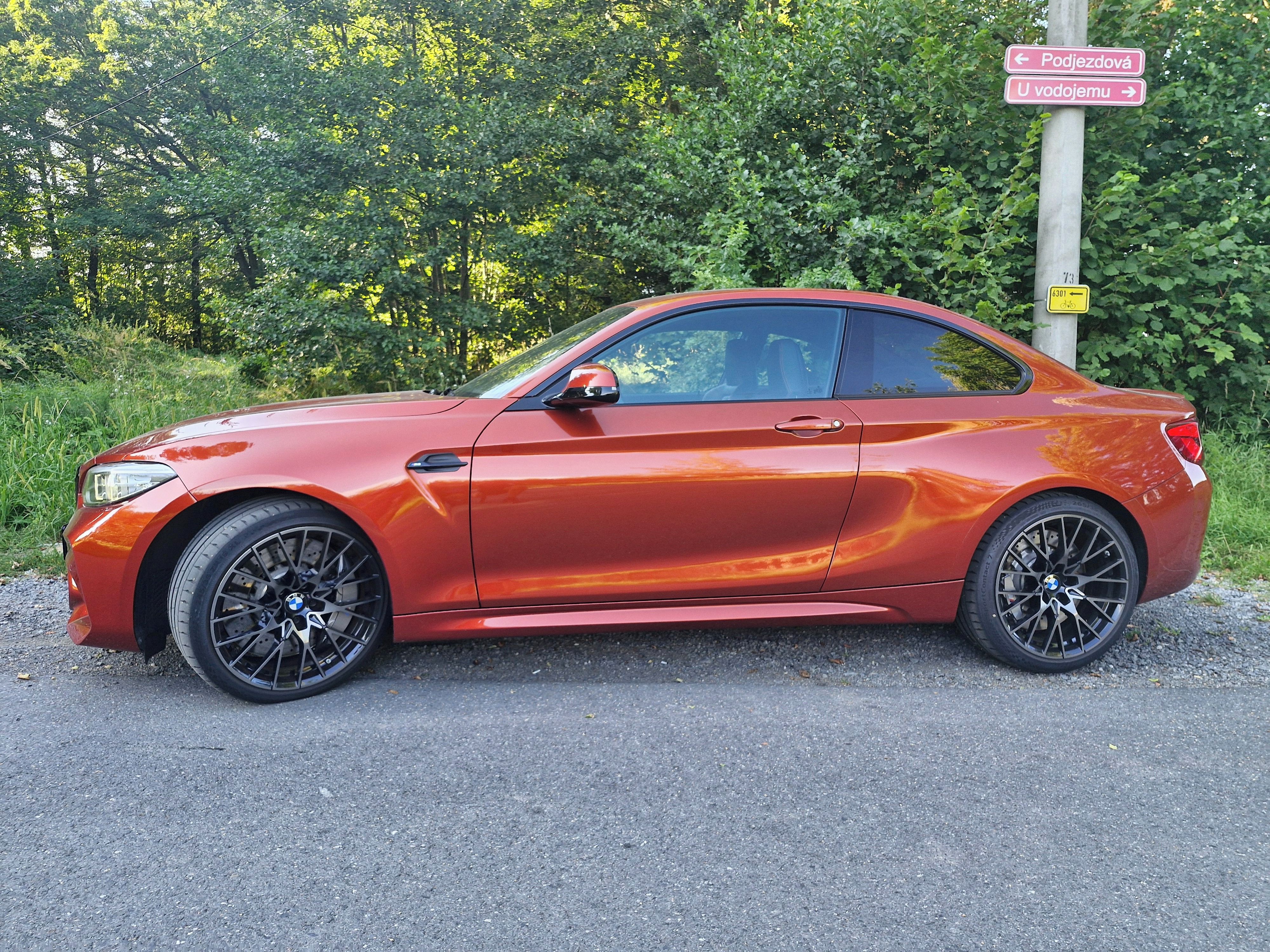 BMW M2, BMW M2 Competition