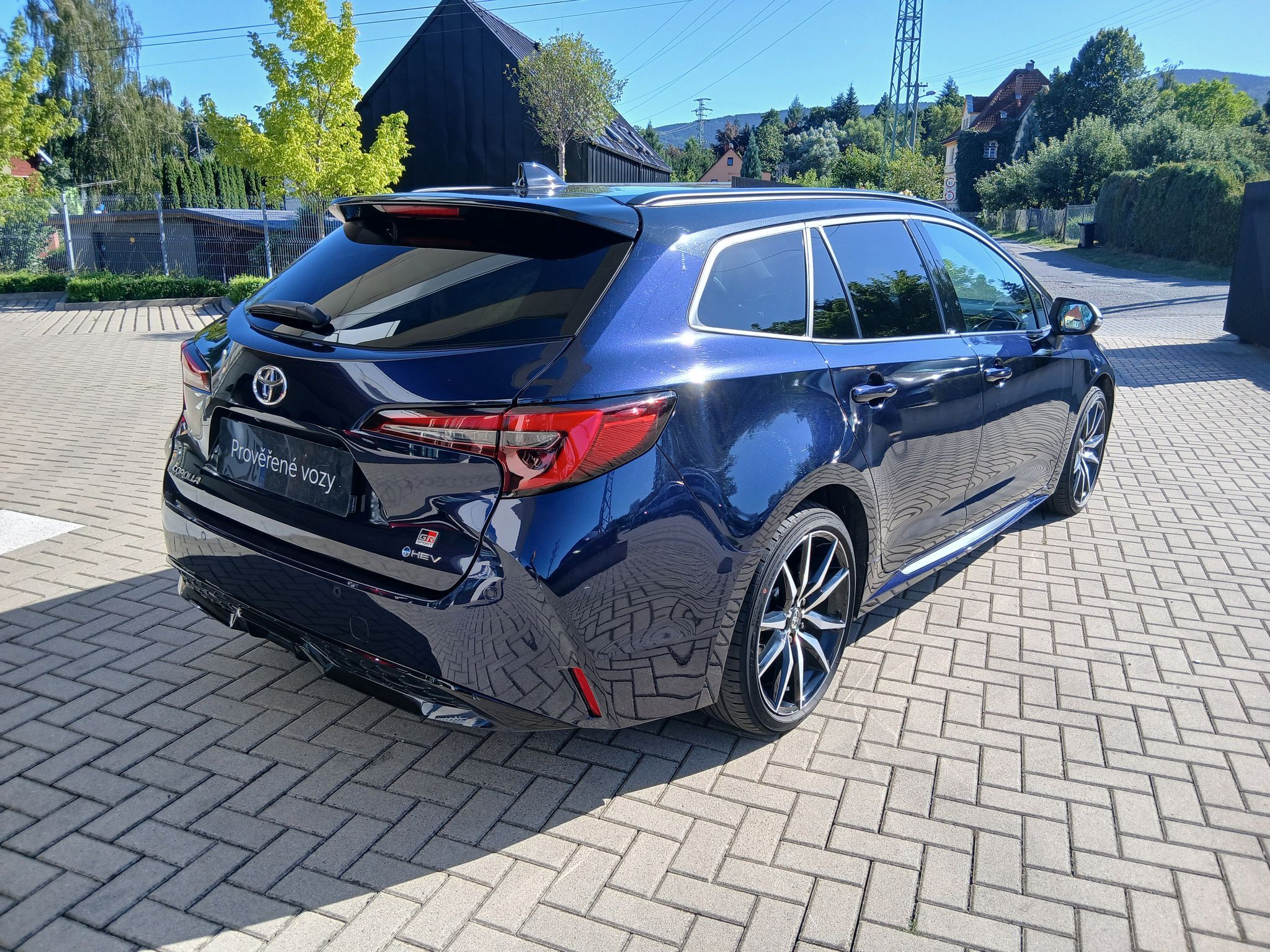 Toyota Corolla, 2.0 HEV GR Sport Dynamic JBL - fotka 6