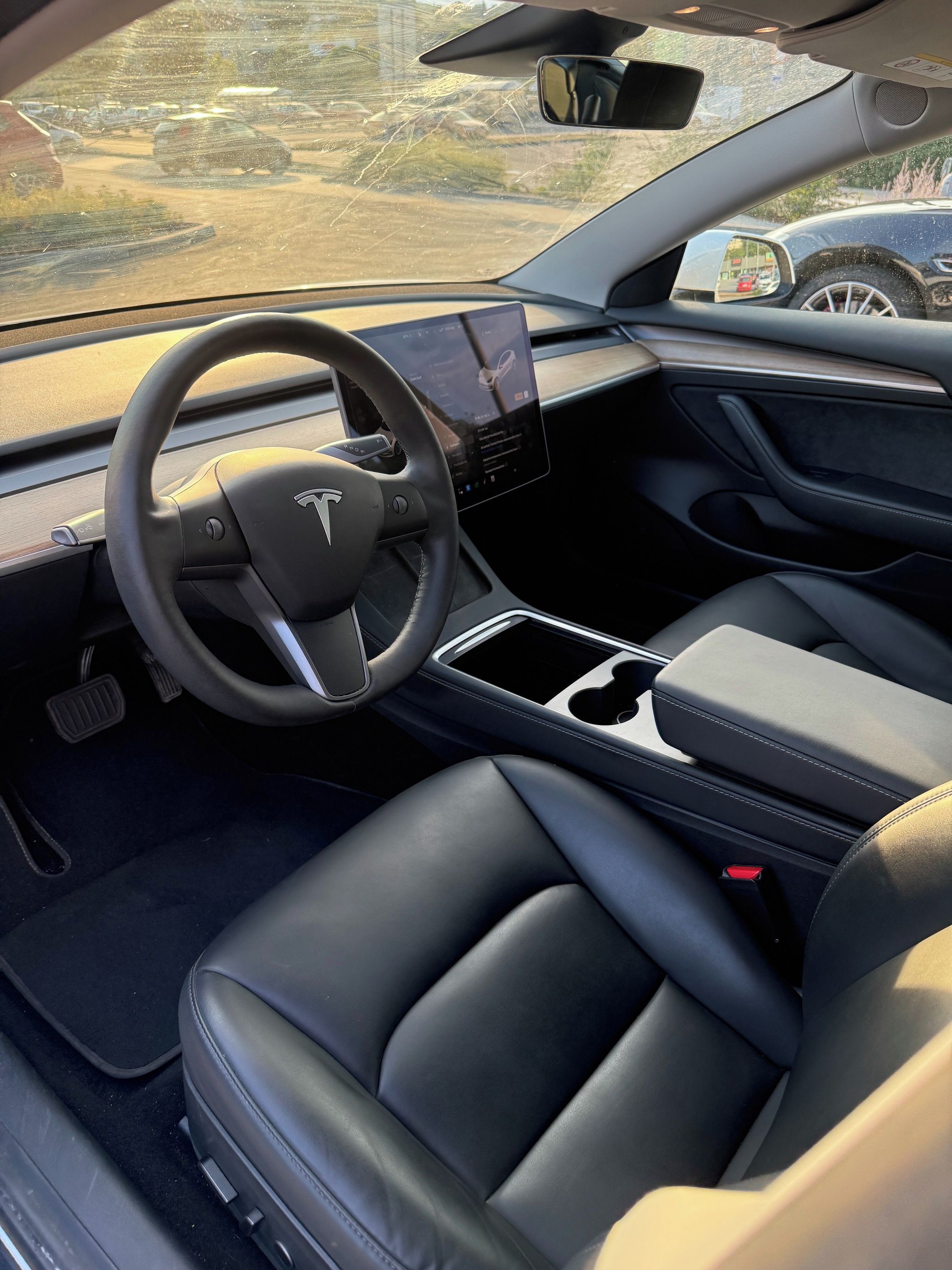 Tesla Model 3, LFP, SoH 92 %, tažné, DPH - fotka 5