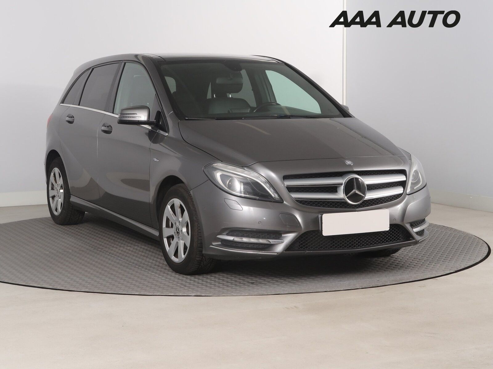 Mercedes-Benz Třídy B, 180 CDI, Kožené sedačky