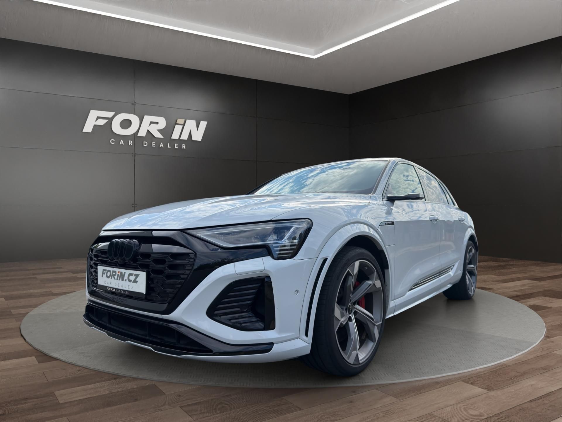 Audi Q8 e-tron, SQ8 370KW PANO Bang & Olufsen