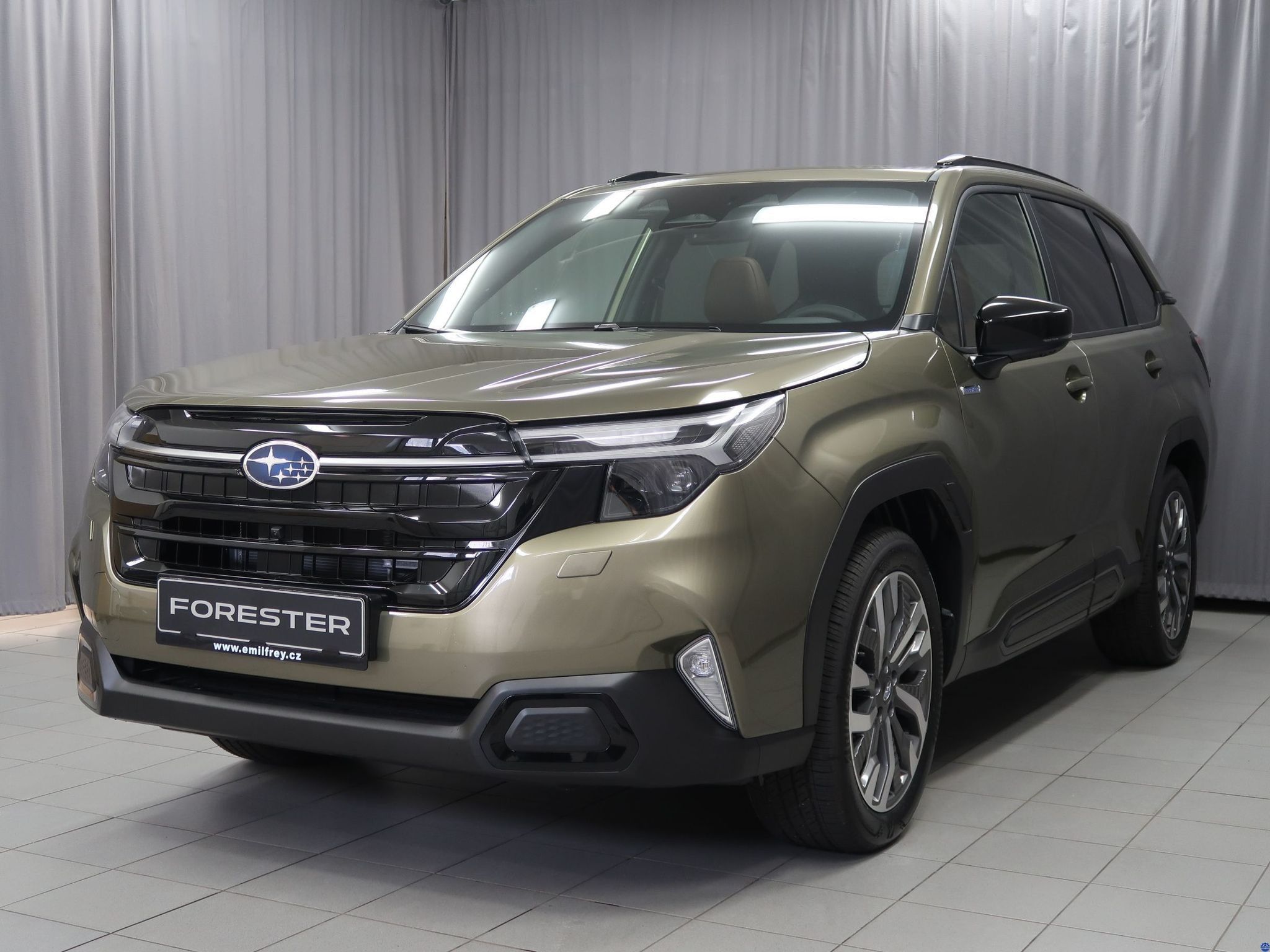 Subaru Forester, TOURING 4X4. Květen + 0% úvěr.