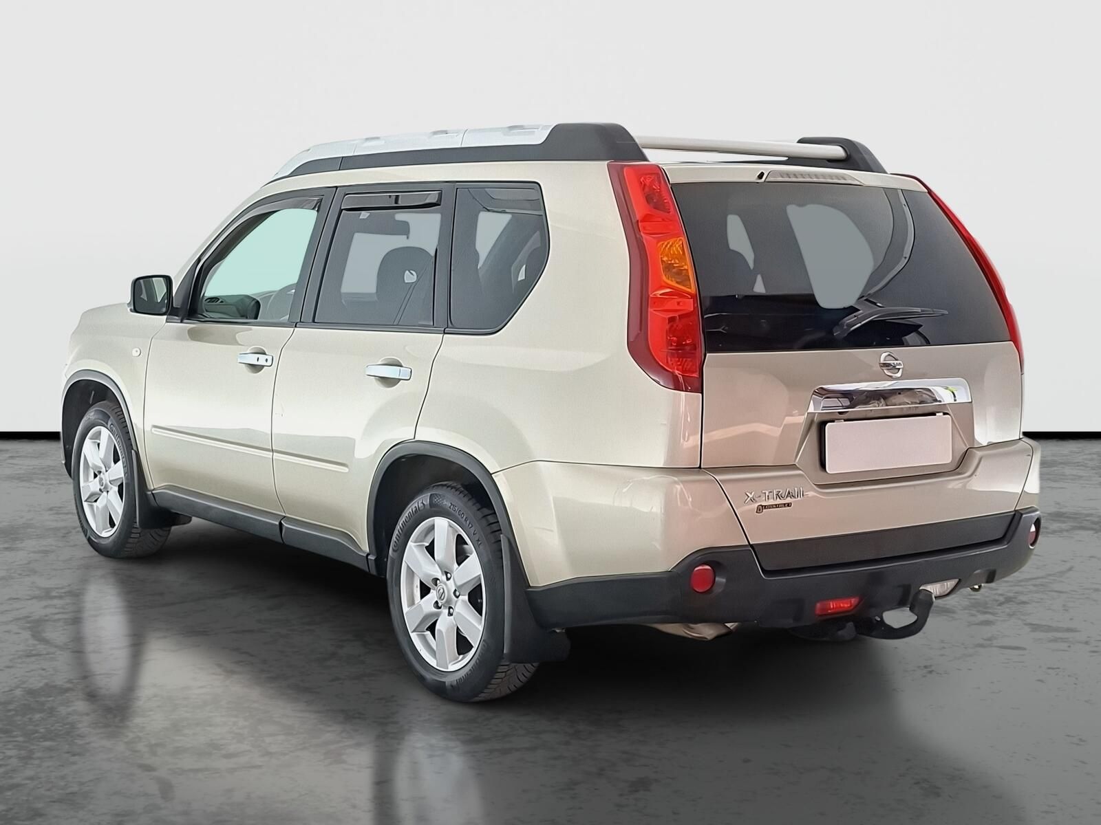 Nissan X-Trail, 2.0 dCi, 4X4, rezervace, Navi - fotka 4