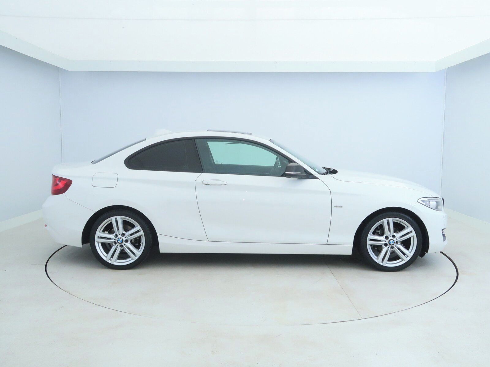 BMW Řada 2, 218d, Sport Line, Navi - fotka 6