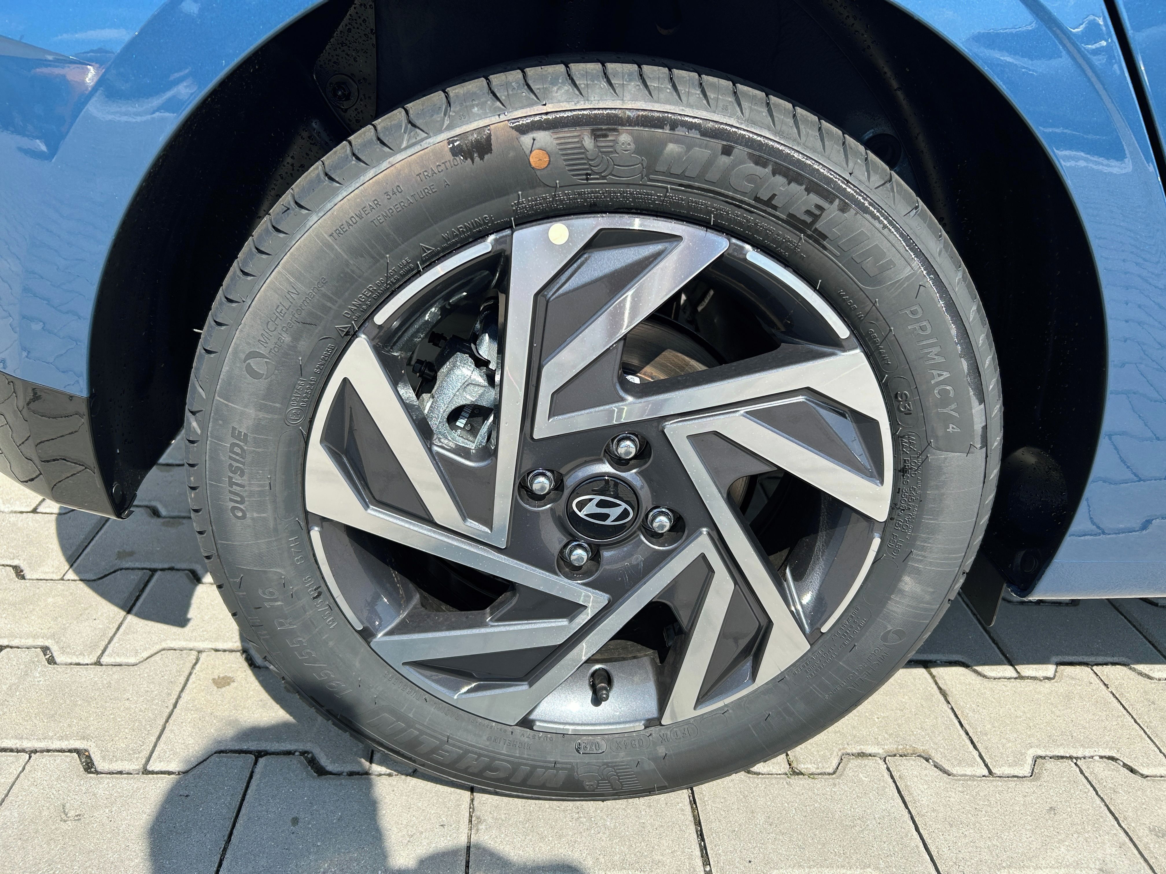 Hyundai i20, 26 1,0 T-GDI DCT GO! WINTER - fotka 4