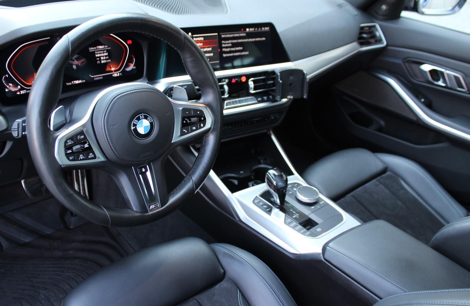 BMW Řada 3, M340i xDrive Sedan - fotka 4