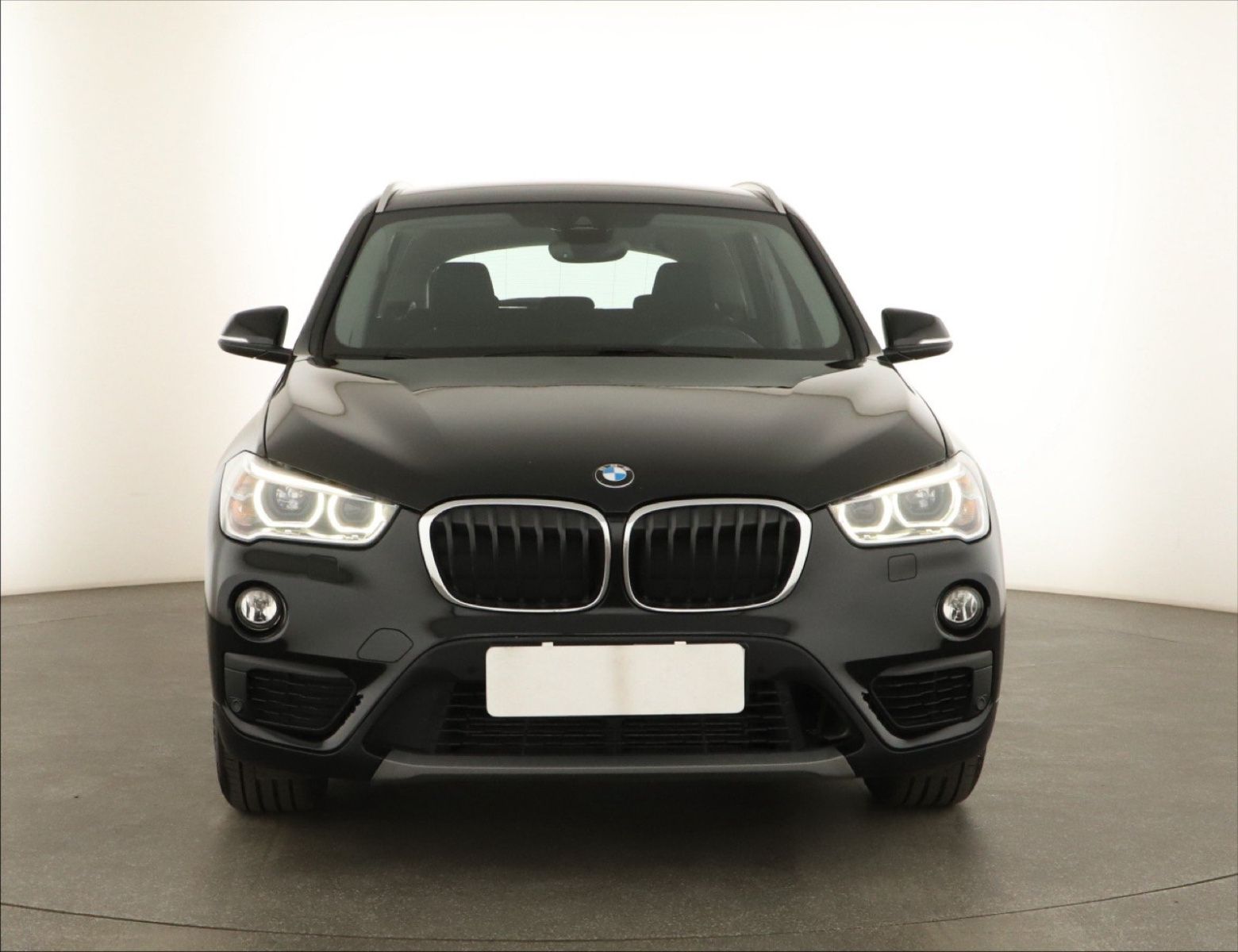 BMW X1, sDrive18i, Automat, Serv.kniha - fotka 2