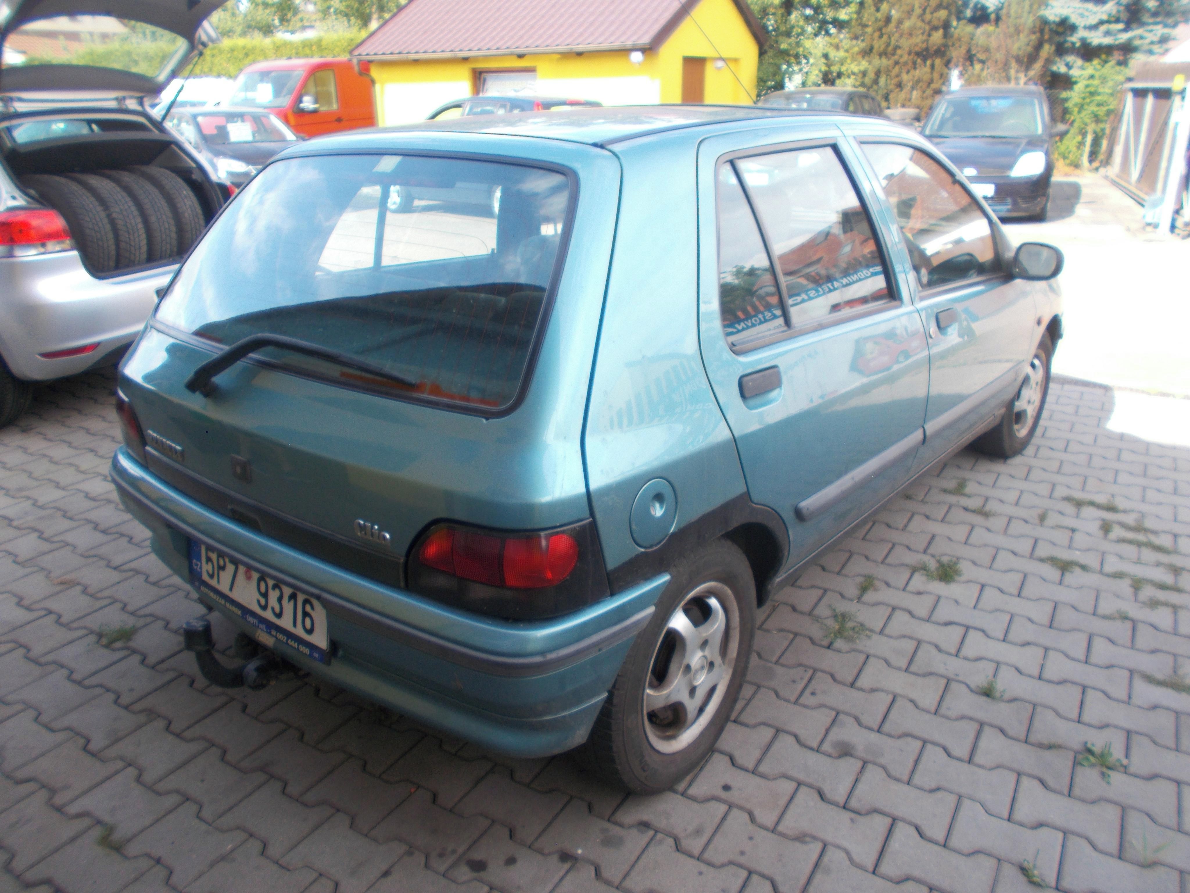 Renault Clio, 1,4  55KW - fotka 5