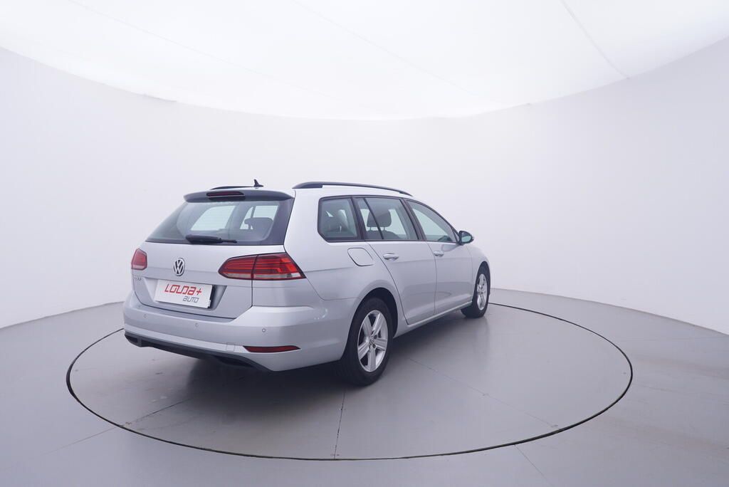 Volkswagen Golf, Trendline 1.0 TSI 85 kW - fotka 5