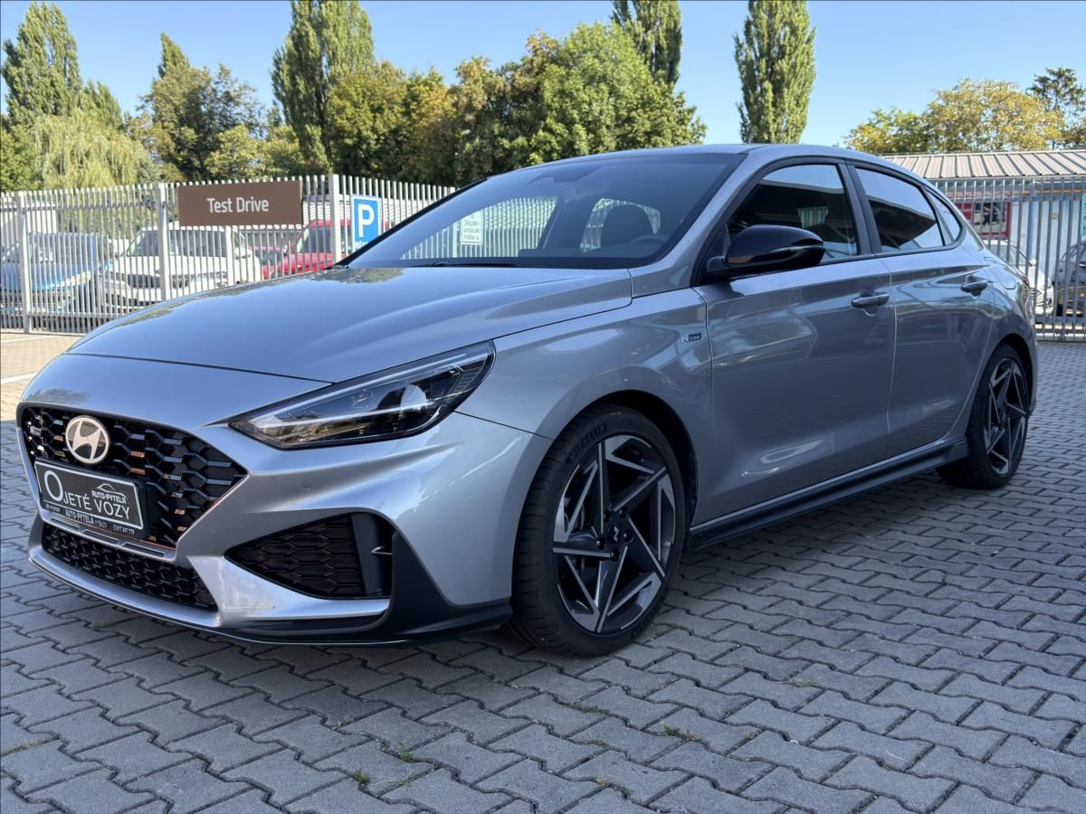 Hyundai i30, 1,5 T-GDi MHEV MT  Fastback N - fotka 4
