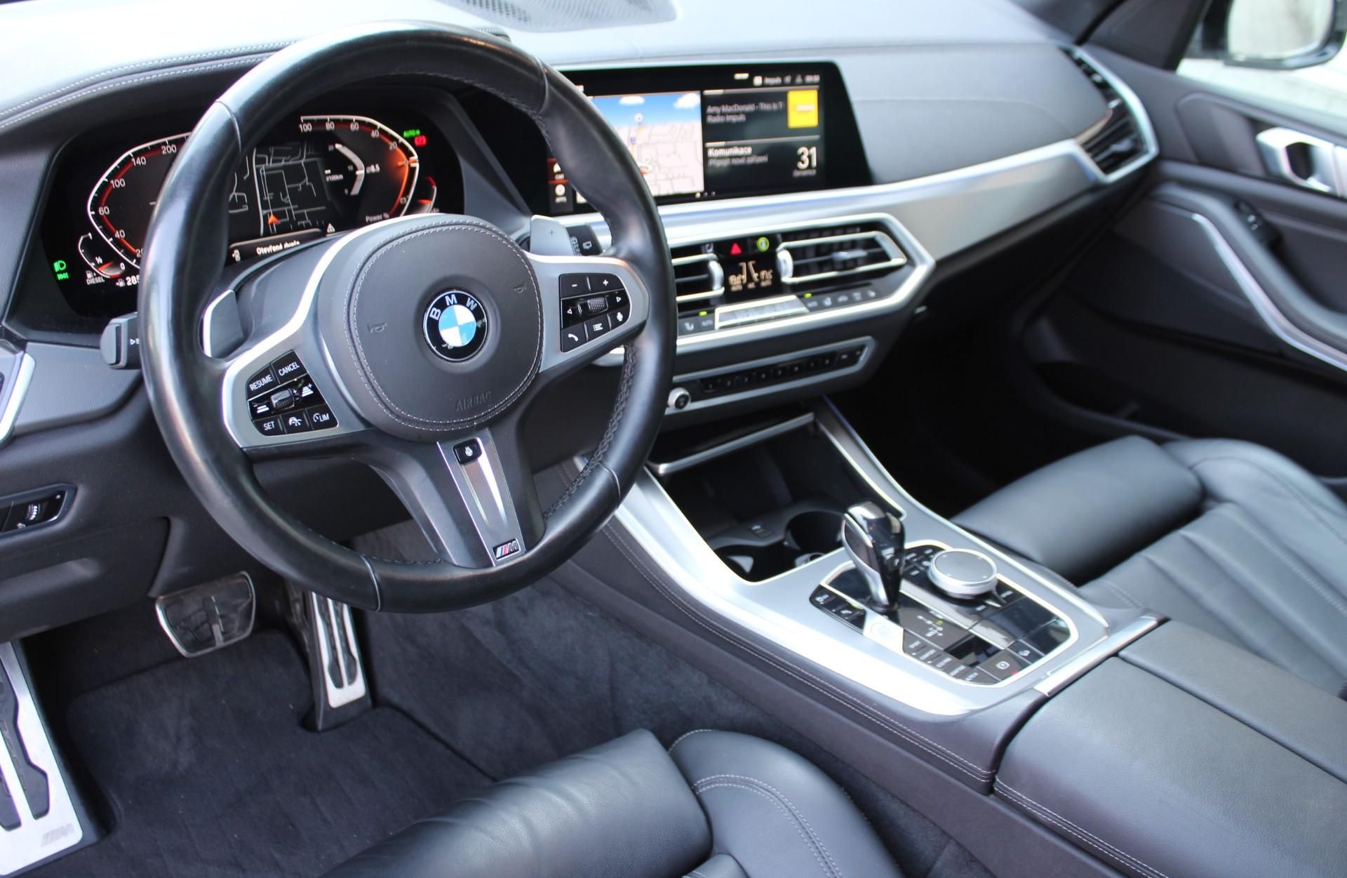 BMW X5, xDrive30d - fotka 4