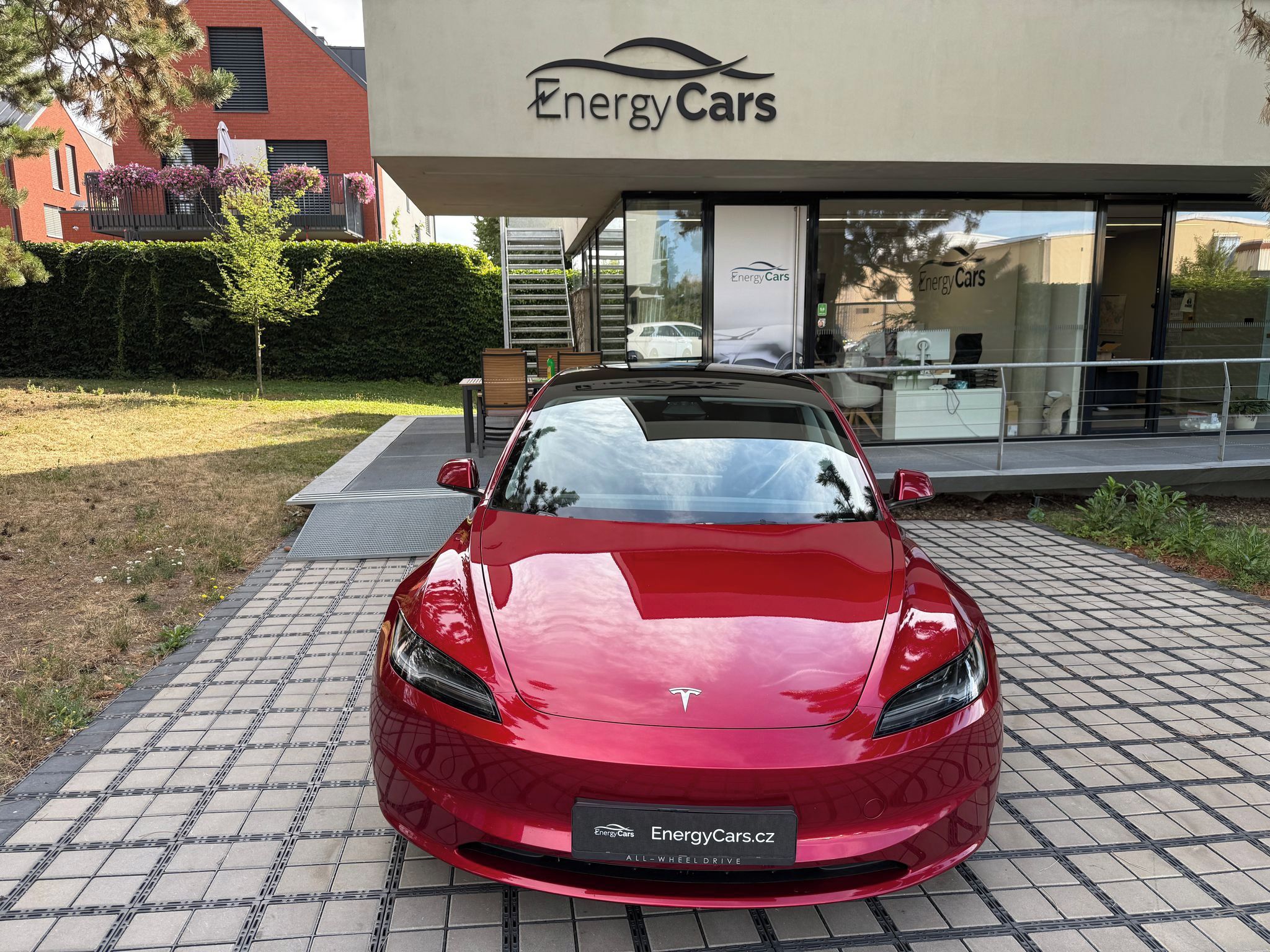 Tesla Model 3, Standart Range Premium - fotka 2