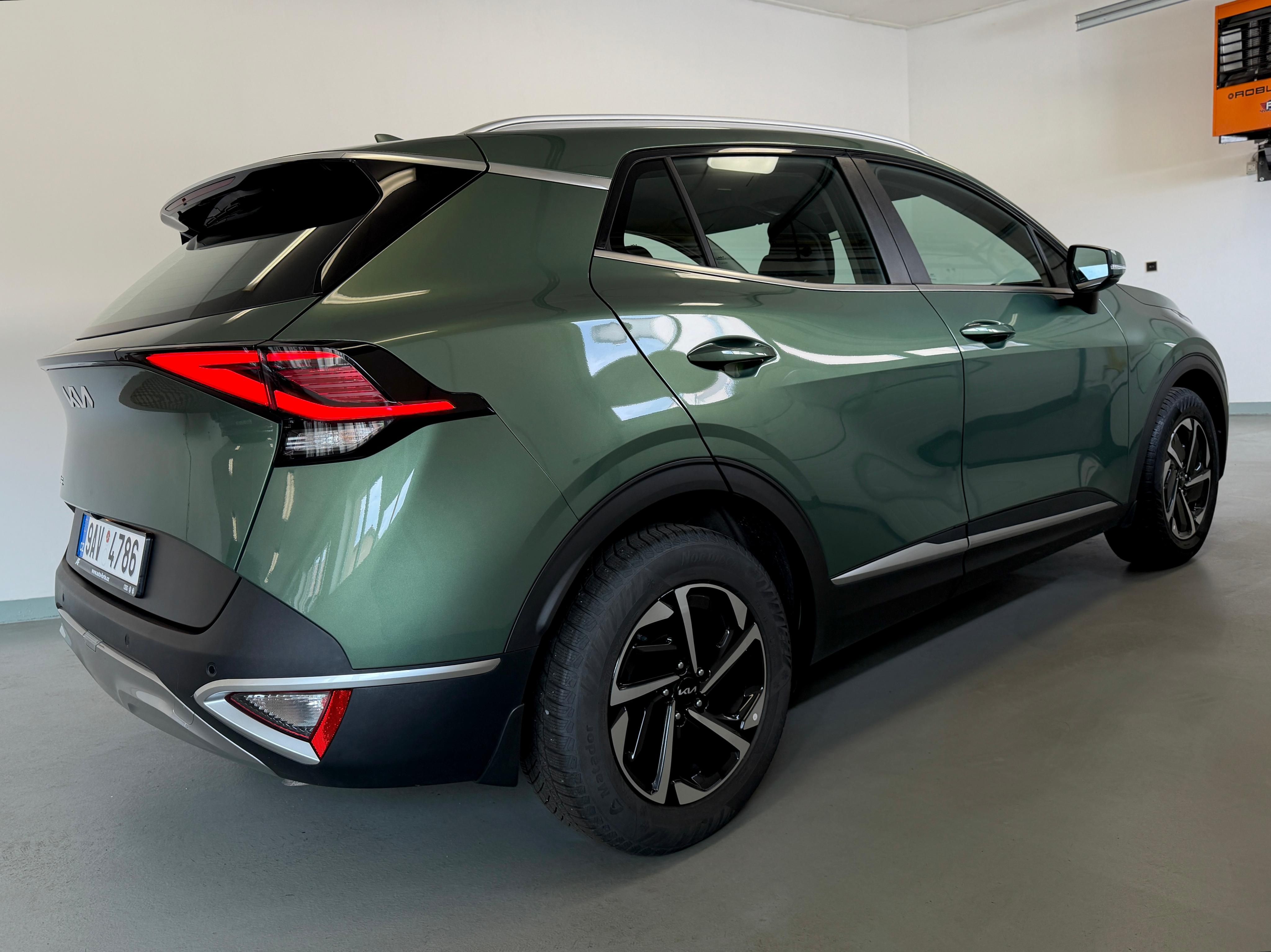 Kia Sportage, EXCLUSIVE 1,6 T-GDi 110kw ČR - fotka 6