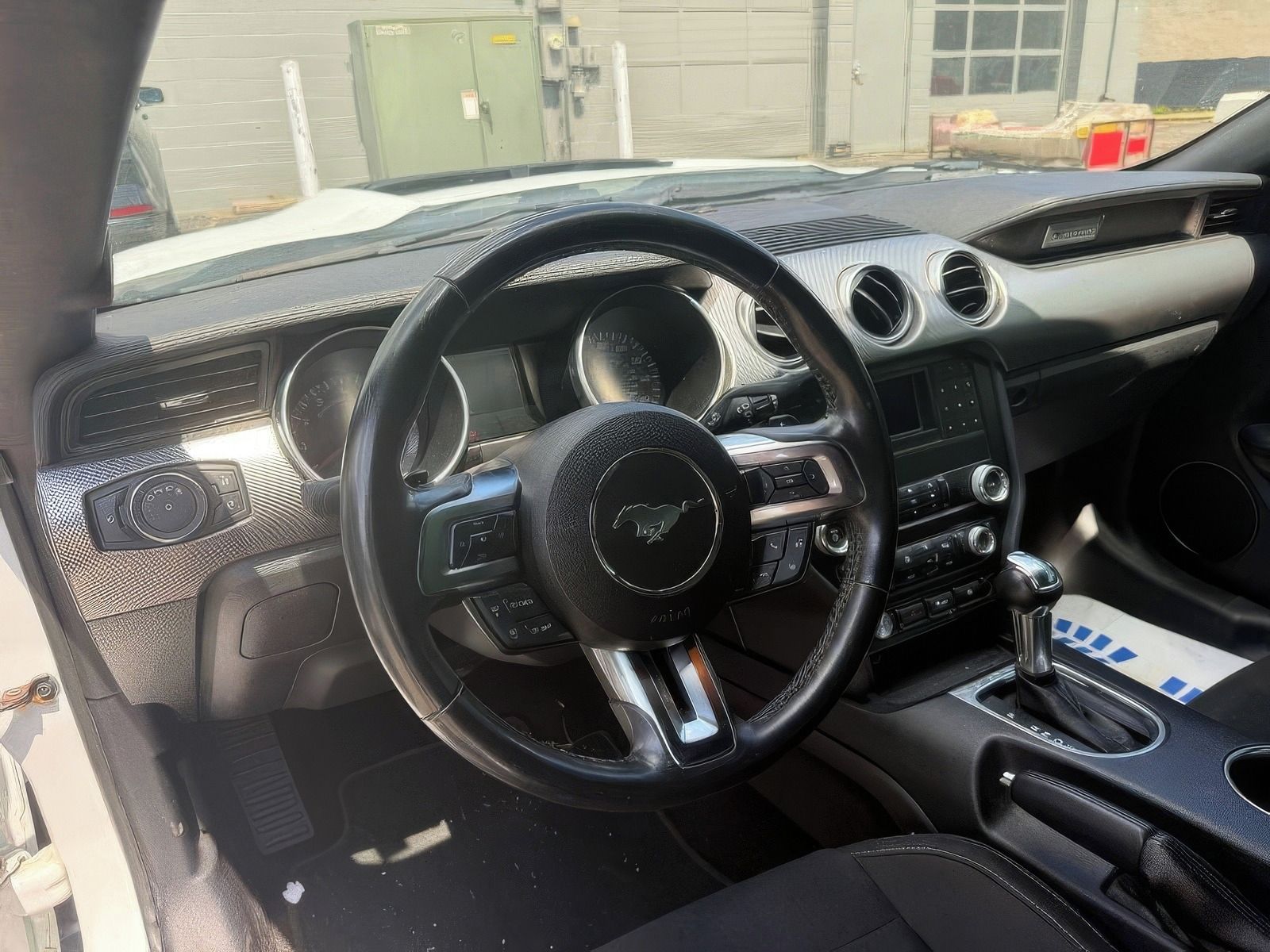 Ford Mustang, Auto na cestě - fotka 6