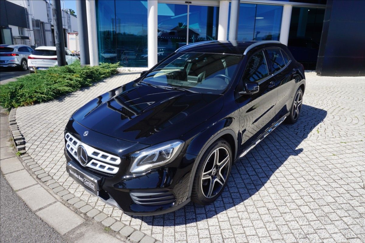 Mercedes-Benz GLA, 2,1 220d 4M 1.maj ČR - fotka 3