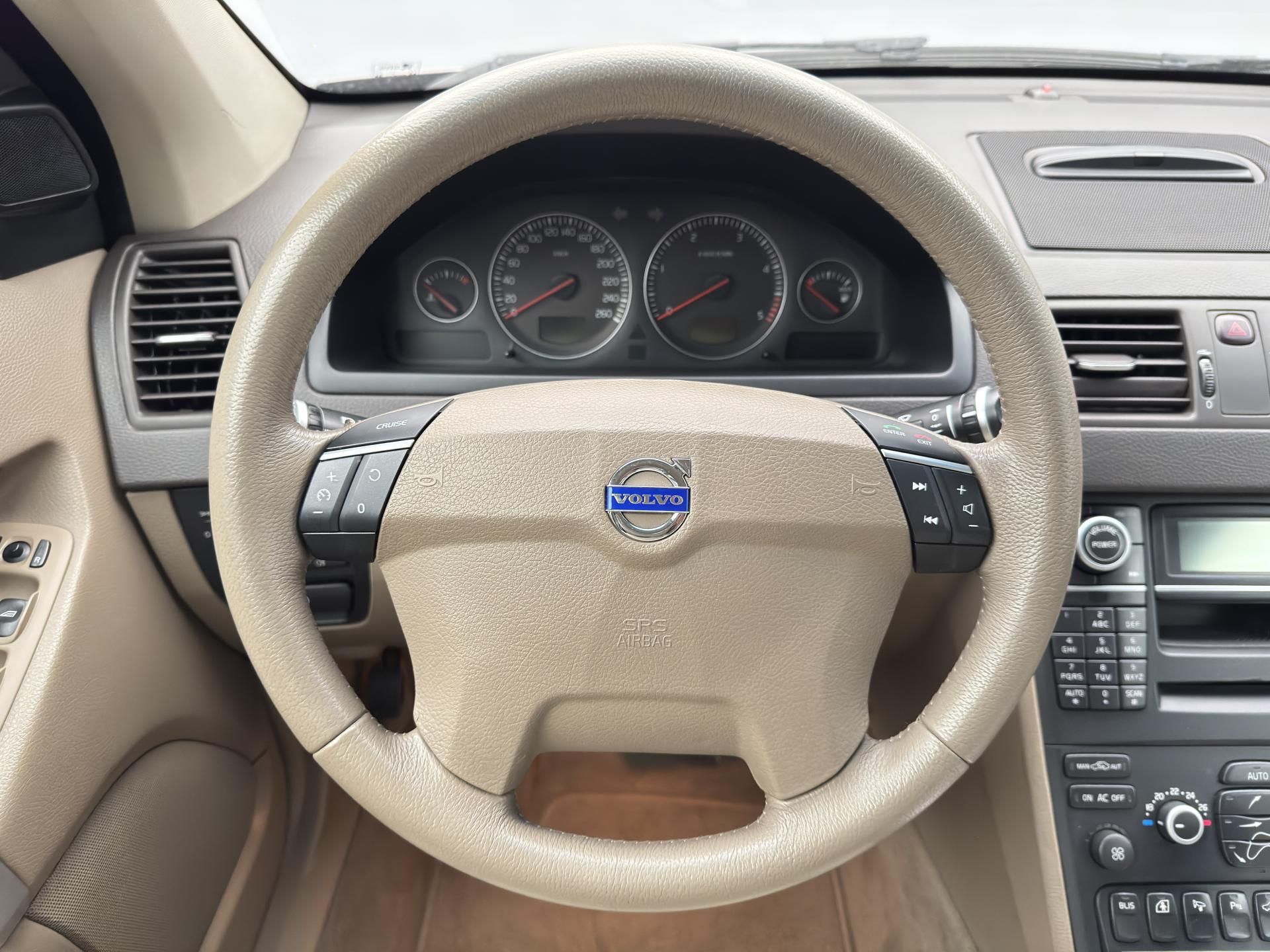 Volvo XC90, D5 AWD SUMMUM AUT CZ - fotka 3