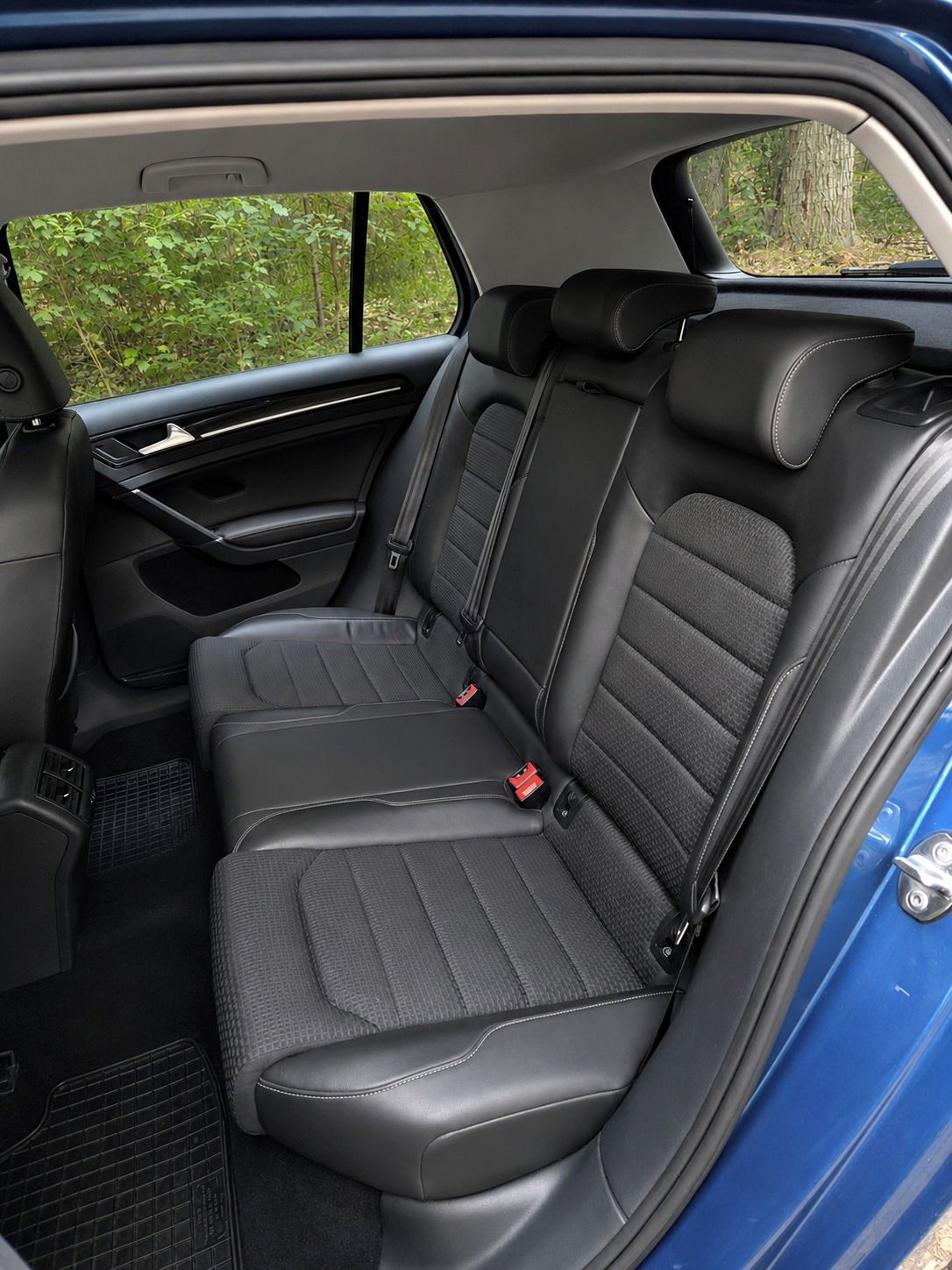 Volkswagen Golf, Golf VII 1.9 - servisováno - fotka 6