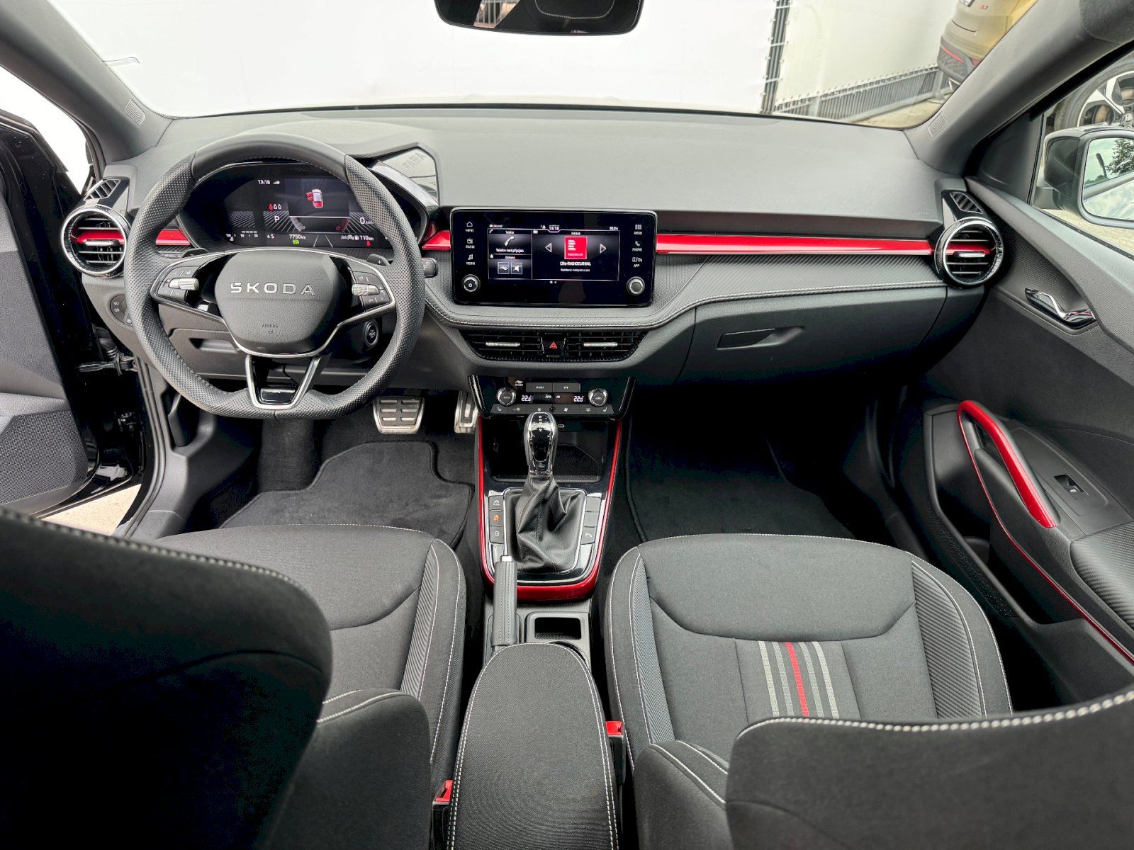 Škoda Fabia, DSG 1.0 TSI 85 kW Monte Carlo - fotka 5