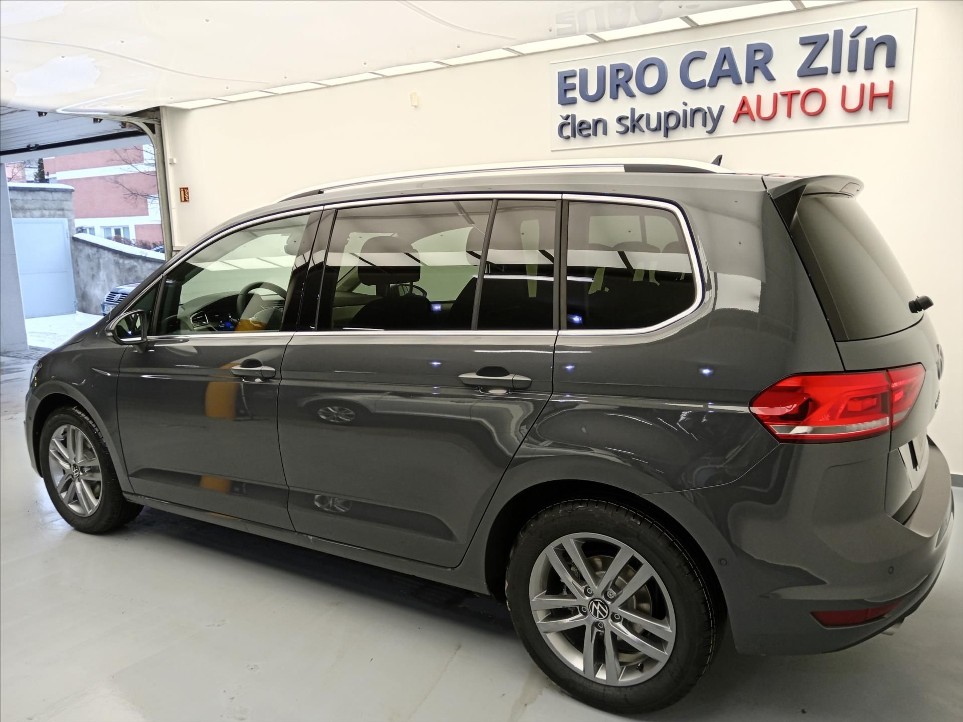 Volkswagen Touran, 2,0 110 kW EVO 7DSG  People - fotka 4