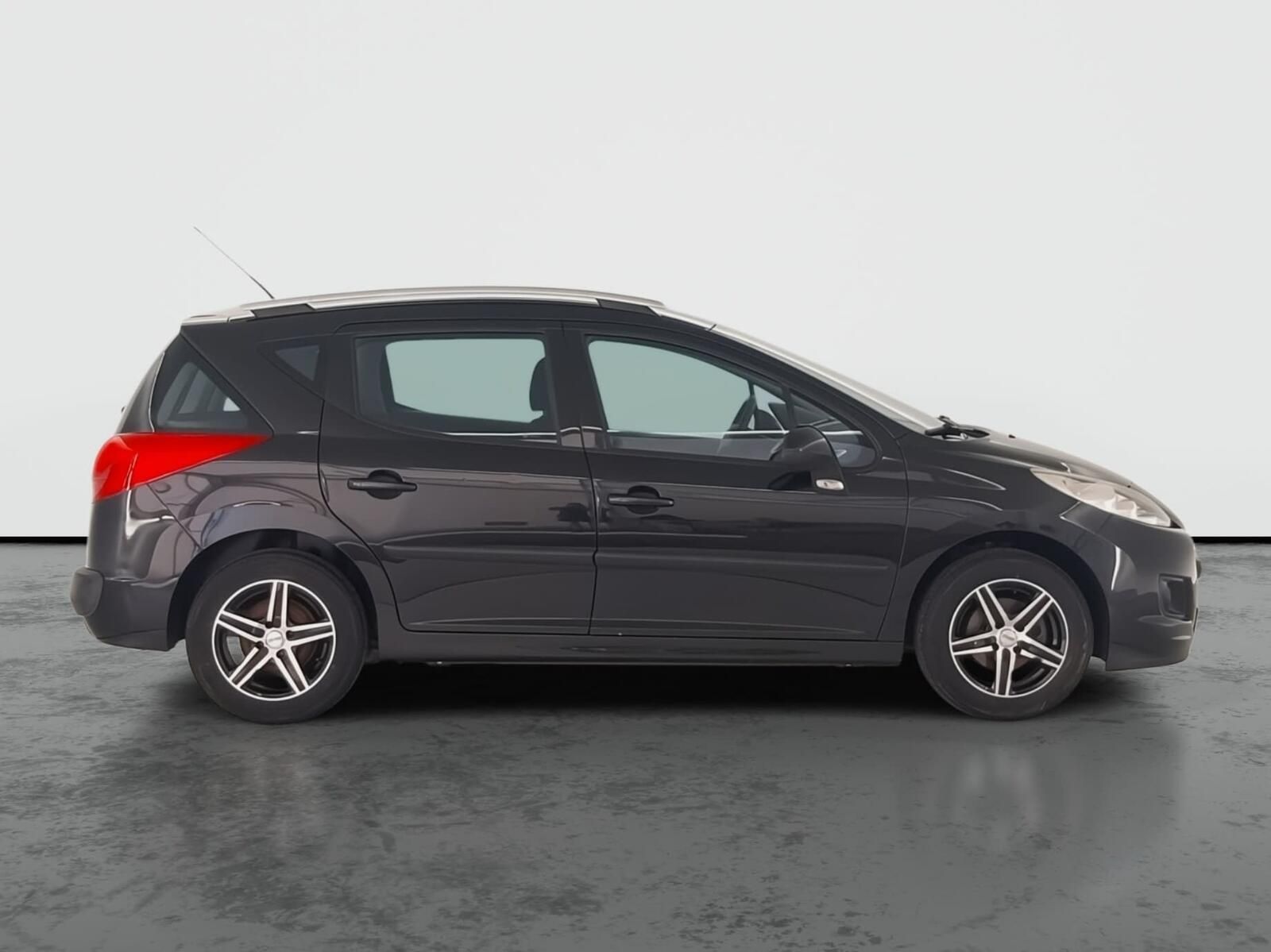 Peugeot 207, 1.4, LPG, po STK, rezervace - fotka 6