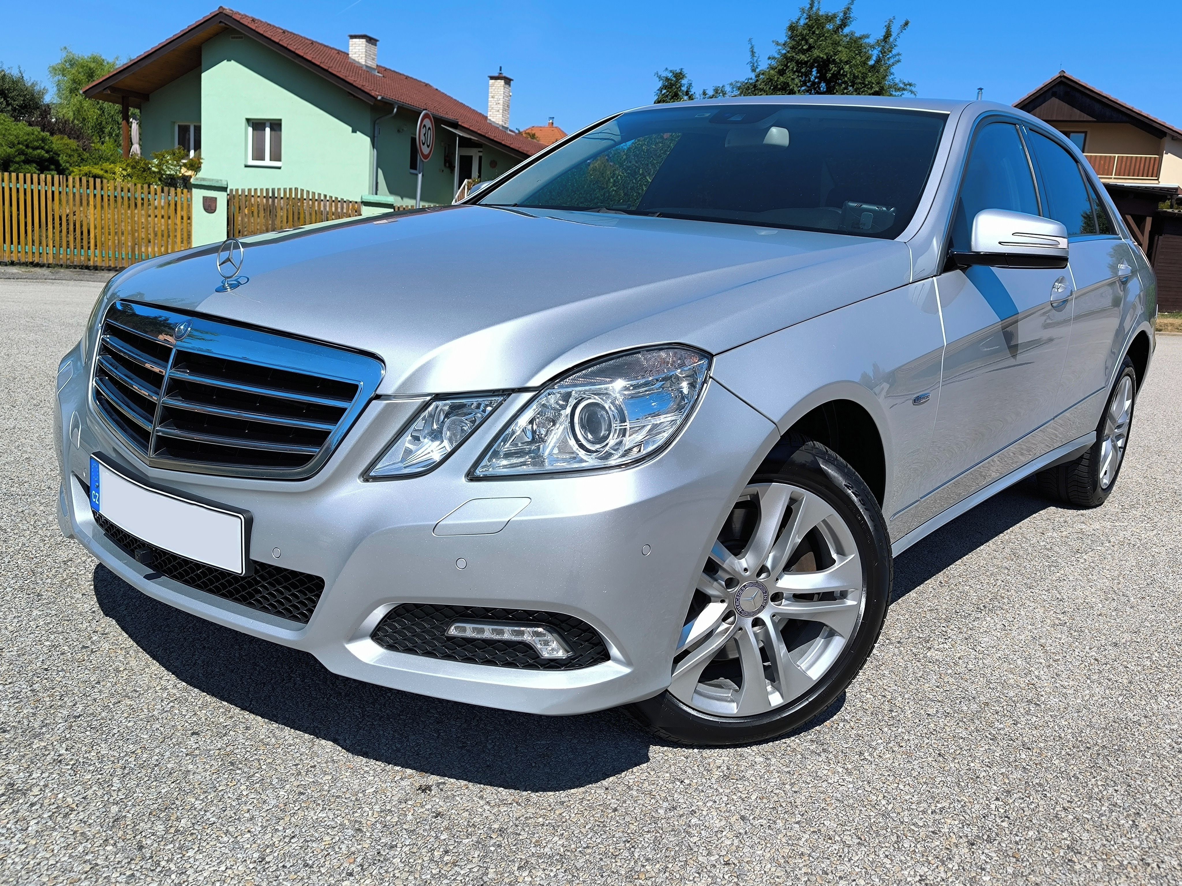 Mercedes-Benz Třídy E, E350 CDI 170kw - PO SERVISU