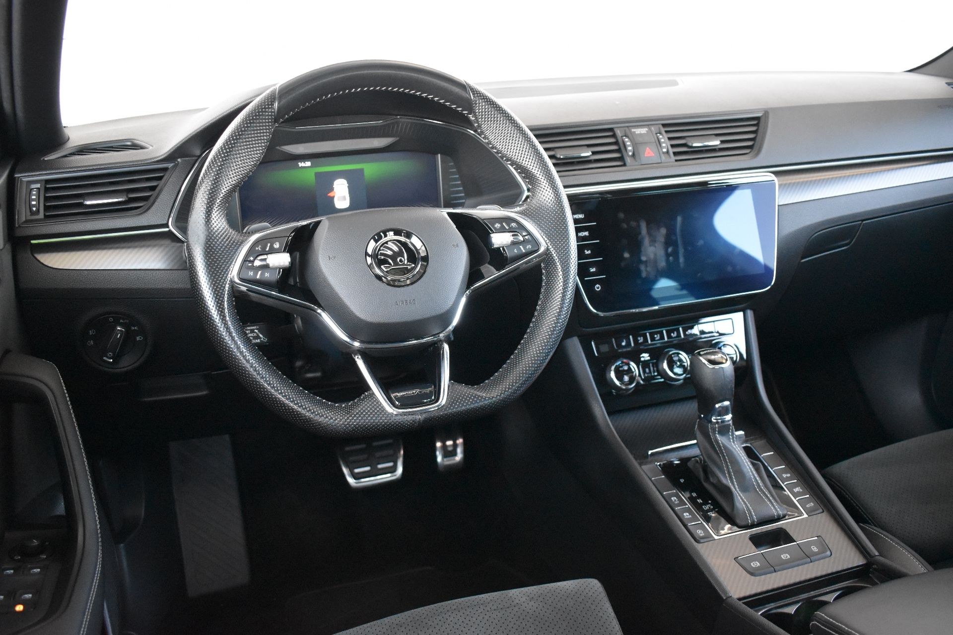 Škoda Superb, 2.0TDI 147kW DSG Sportline 4x4 - fotka 5