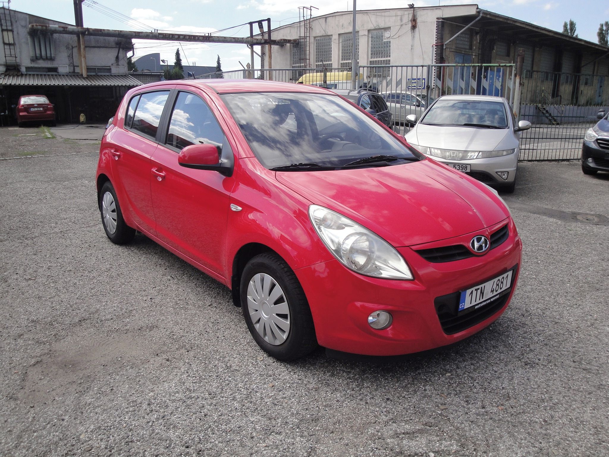 Hyundai i20, 1.25i,57kw,klima,TOP-STAV - fotka 2