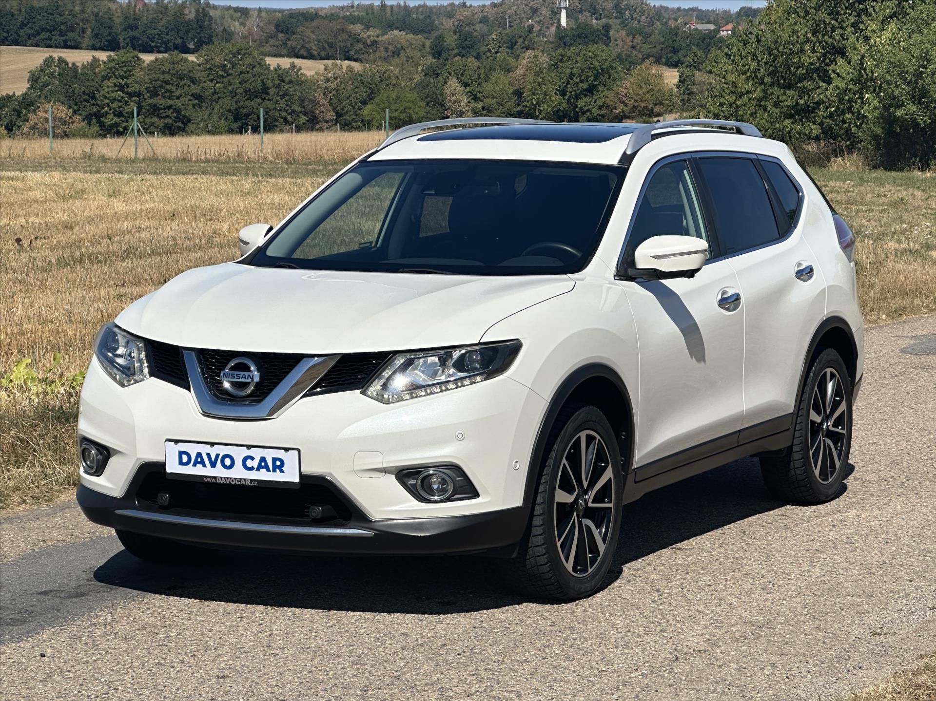 Nissan X-Trail, 1,6 dCi 130k 4WD Kůže Panorama - fotka 3