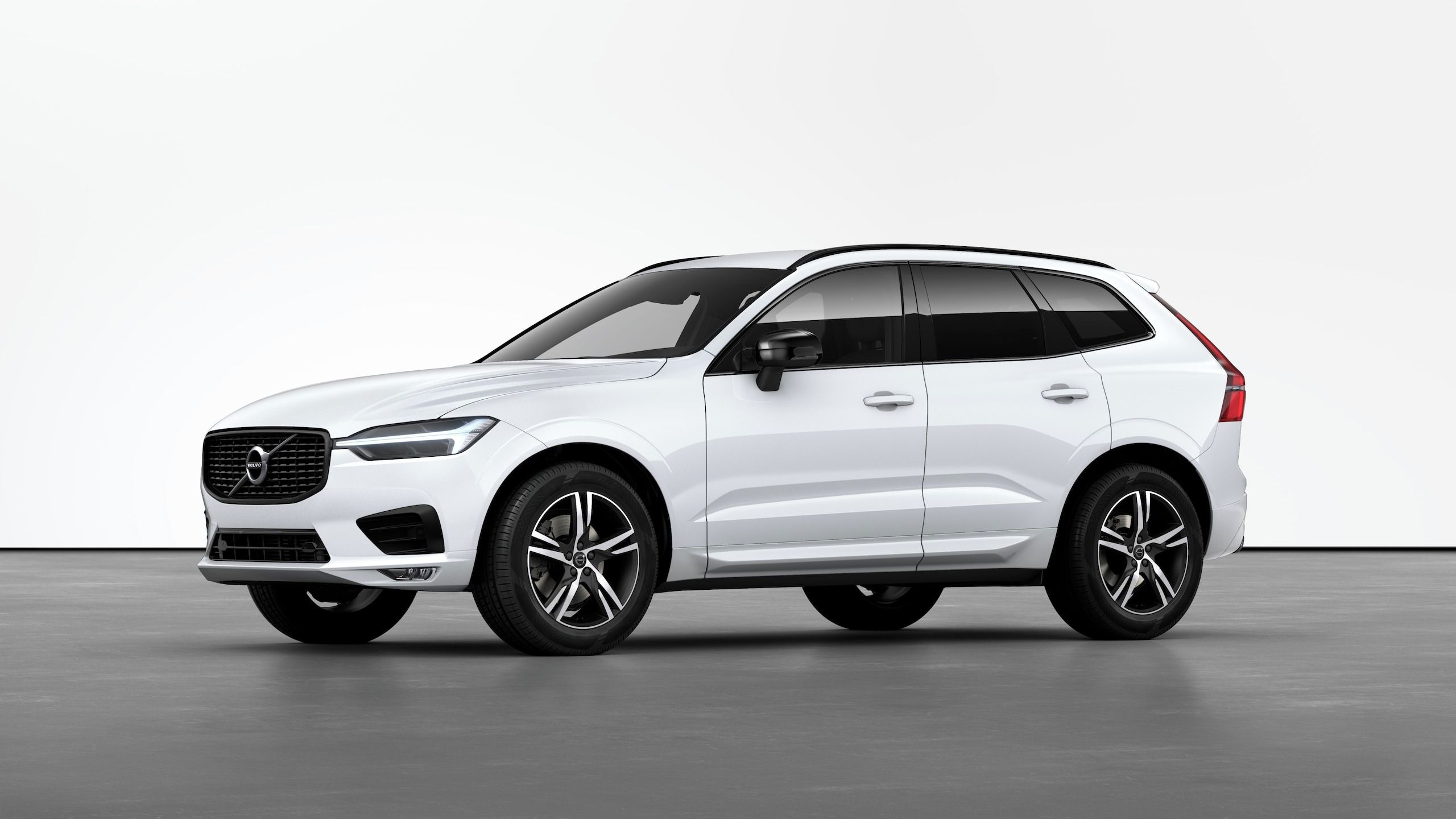Volvo XC60, B4 R-Design 4x4 - ZÁRUKA !