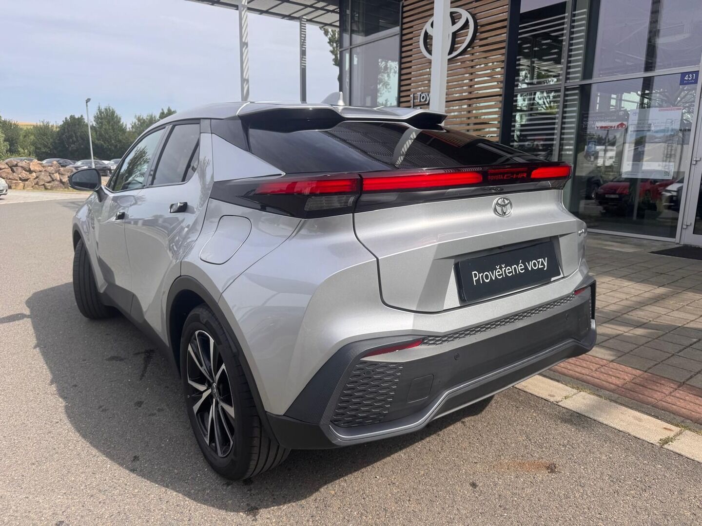 Toyota C-HR, 1.8 Style - fotka 6