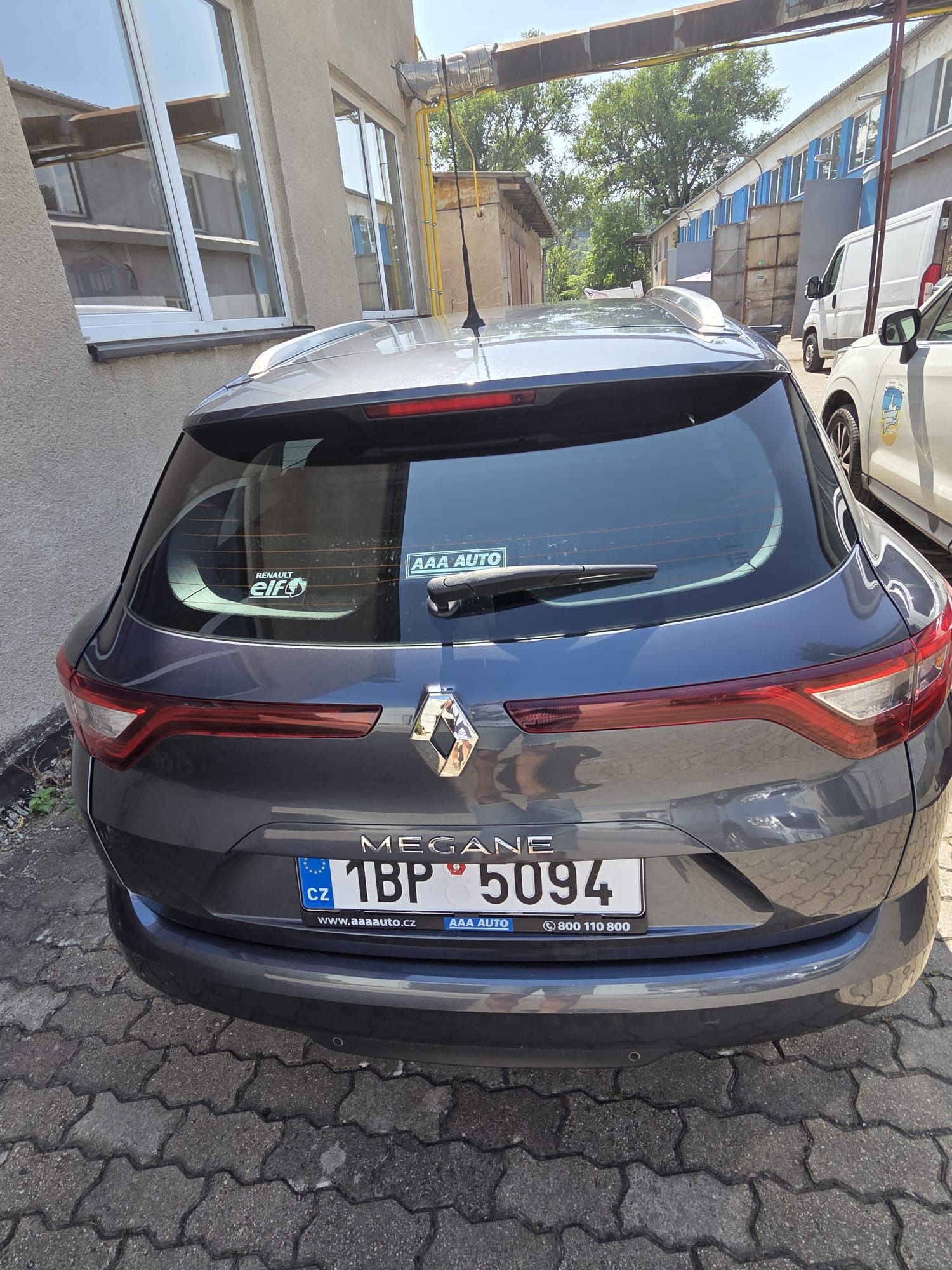 Renault Mégane, 1,6, pravidelně servisováno - fotka 4