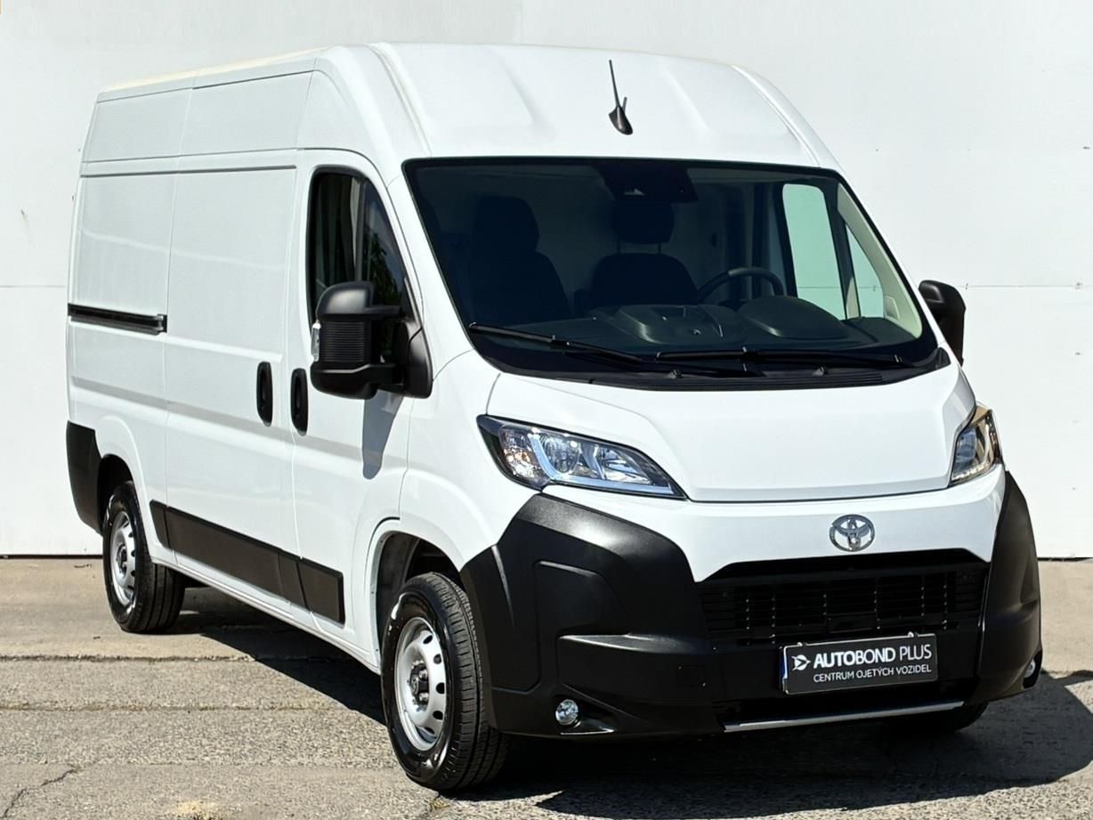 Toyota Proace, L2 H2 2.2 D-4D Life - fotka 6