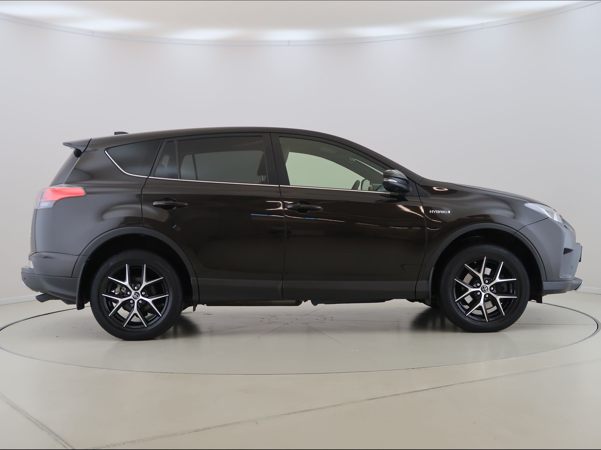 Toyota Rav4, 2.5,Hybrid,114 kW,Executive,4x - fotka 4