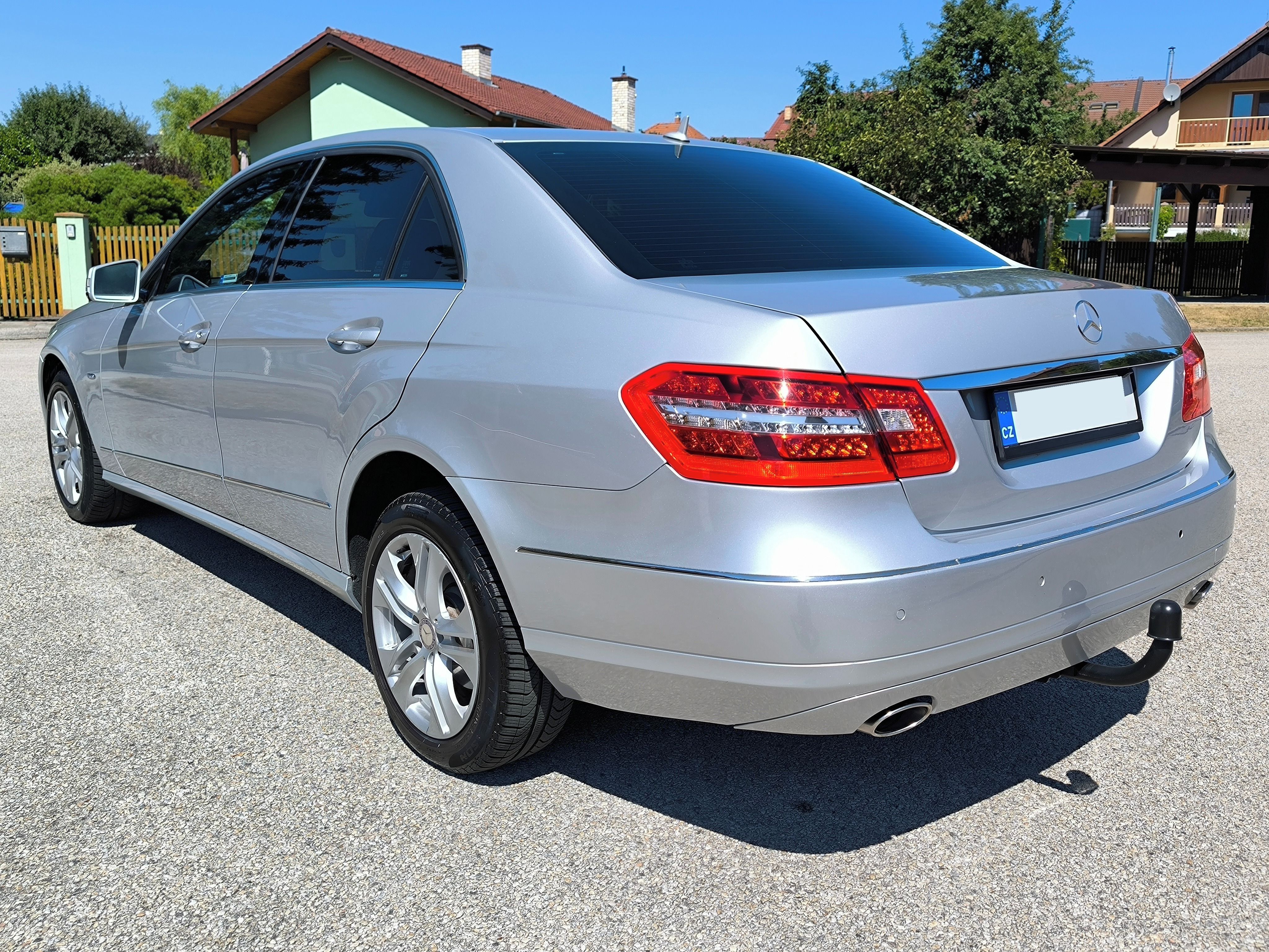 Mercedes-Benz Třídy E, E350 CDI 170kw - PO SERVISU - fotka 5