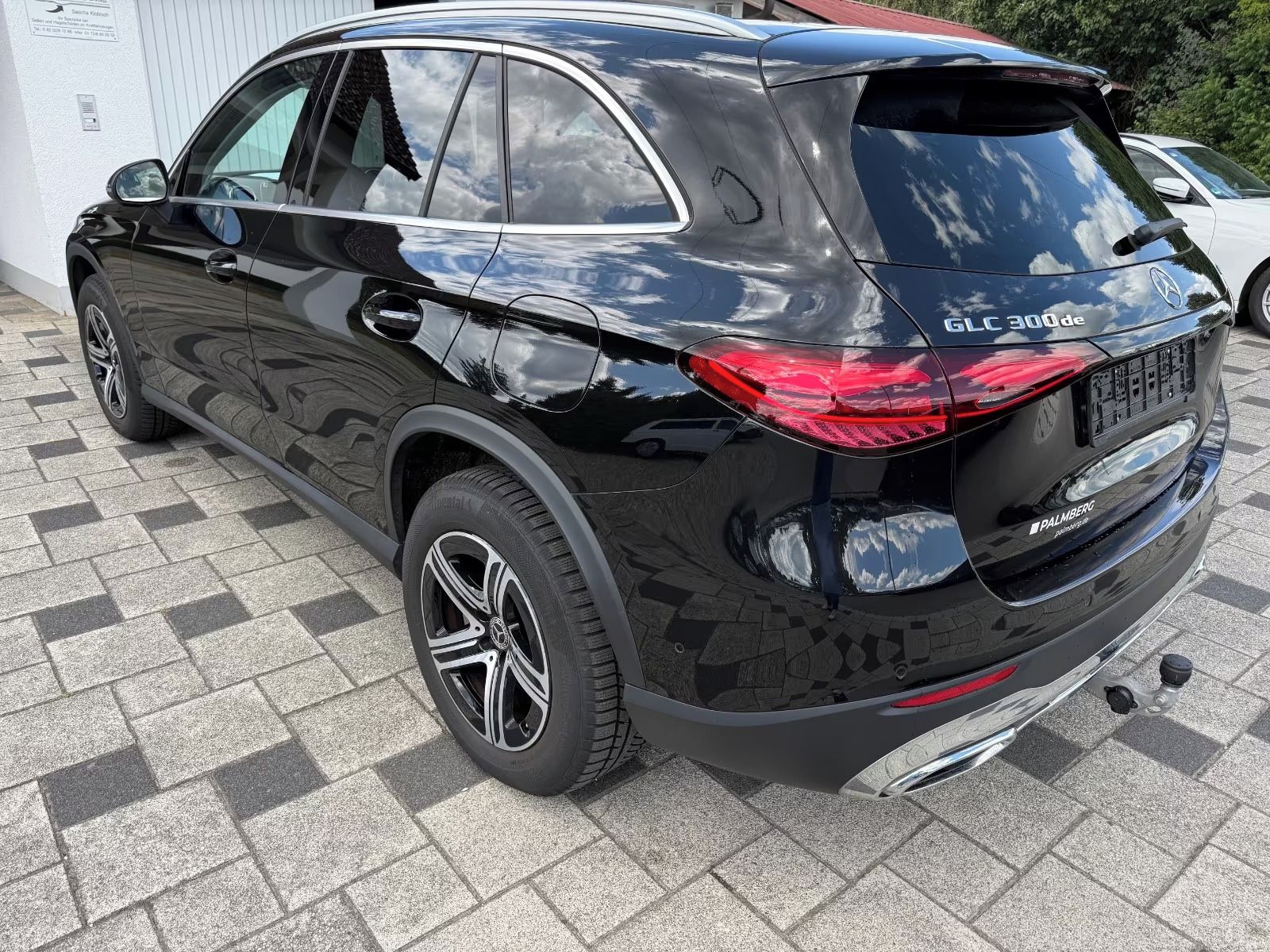 Mercedes-Benz GLC, 300 de 4MATIC  Plug-in hybrid - fotka 2