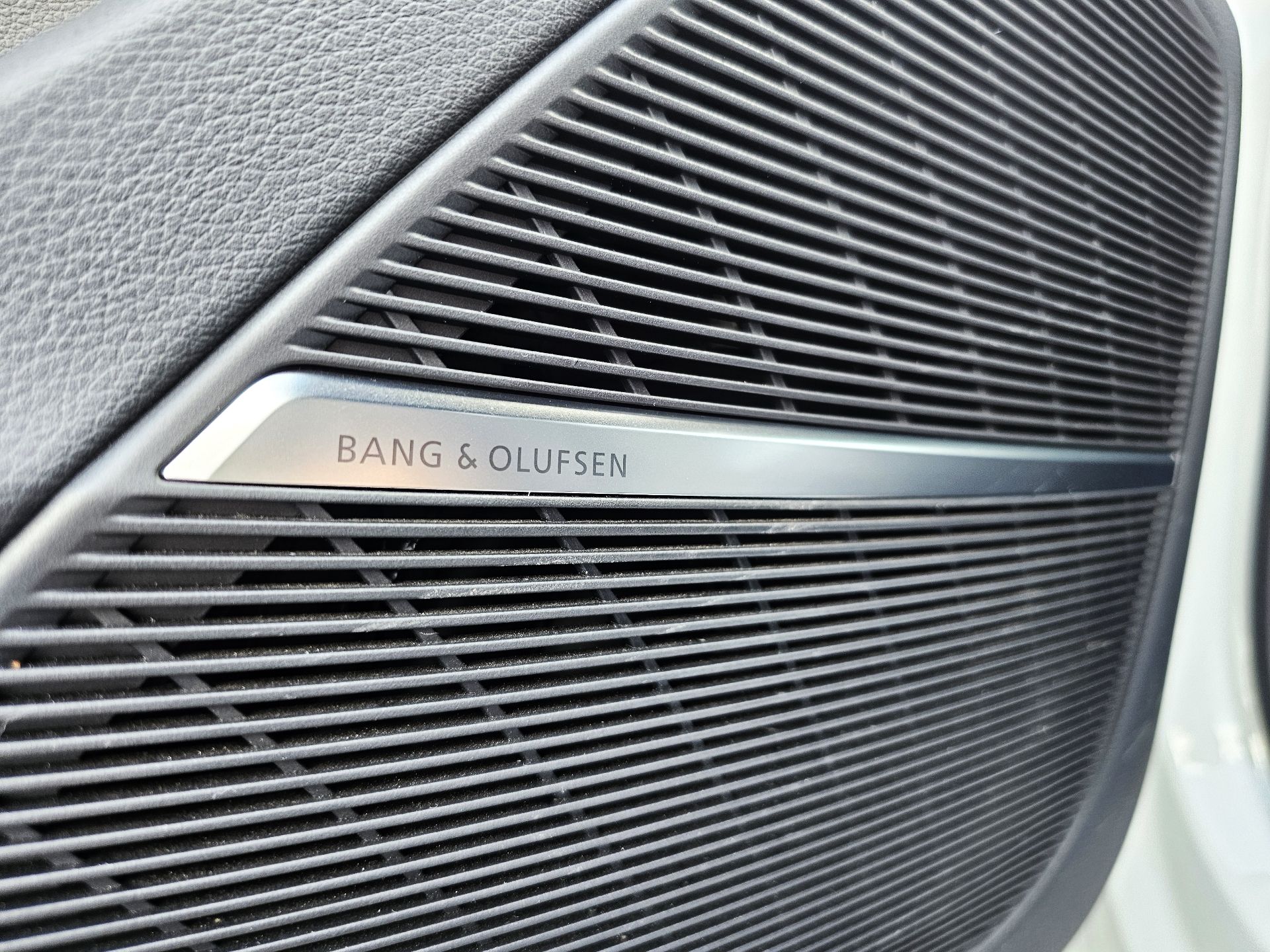Audi Q7, 60 TFSIe 360 kW S-LINE Quattro - fotka 6