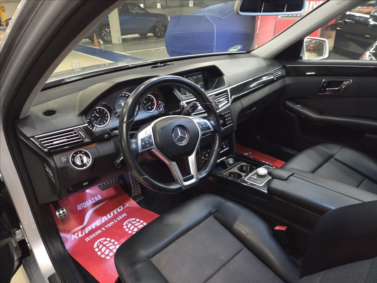 Mercedes-Benz Třídy E, 3,0 CDI - fotka 5
