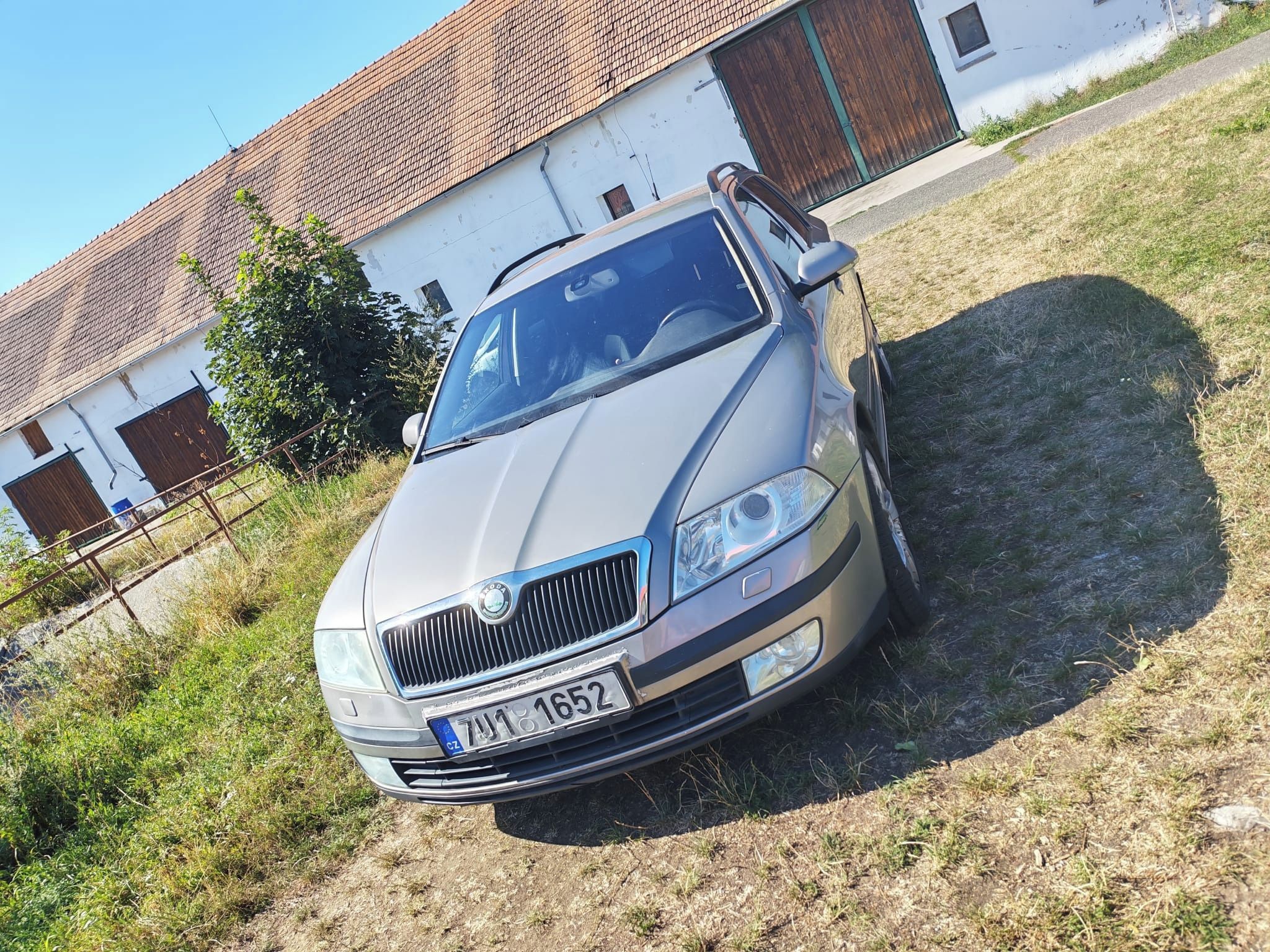Škoda Octavia - fotka 2