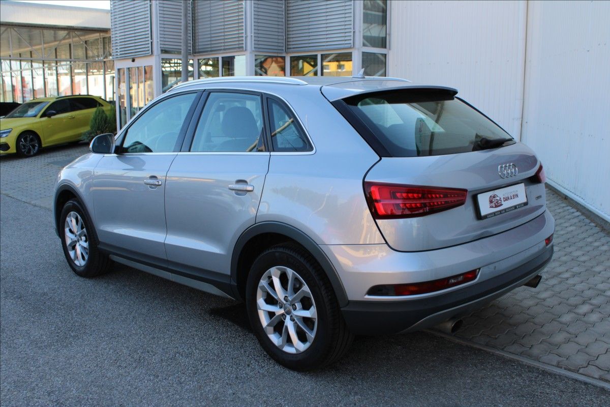 Audi Q3, 2,0 TFSi 162 KW S-tronic Quatt - fotka 4