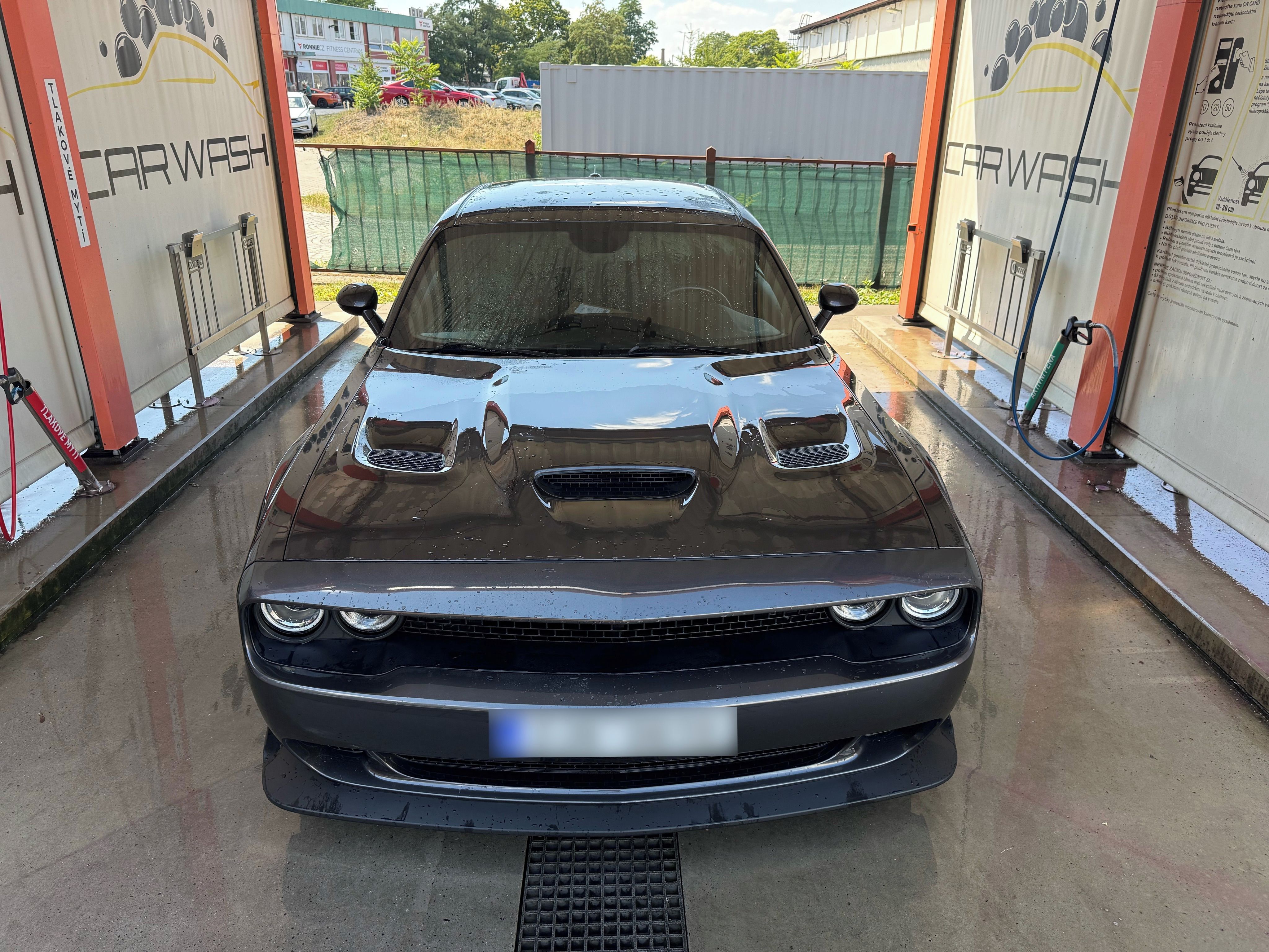Dodge Challenger, 5.7L, V8, Widebody, Kůže - fotka 2