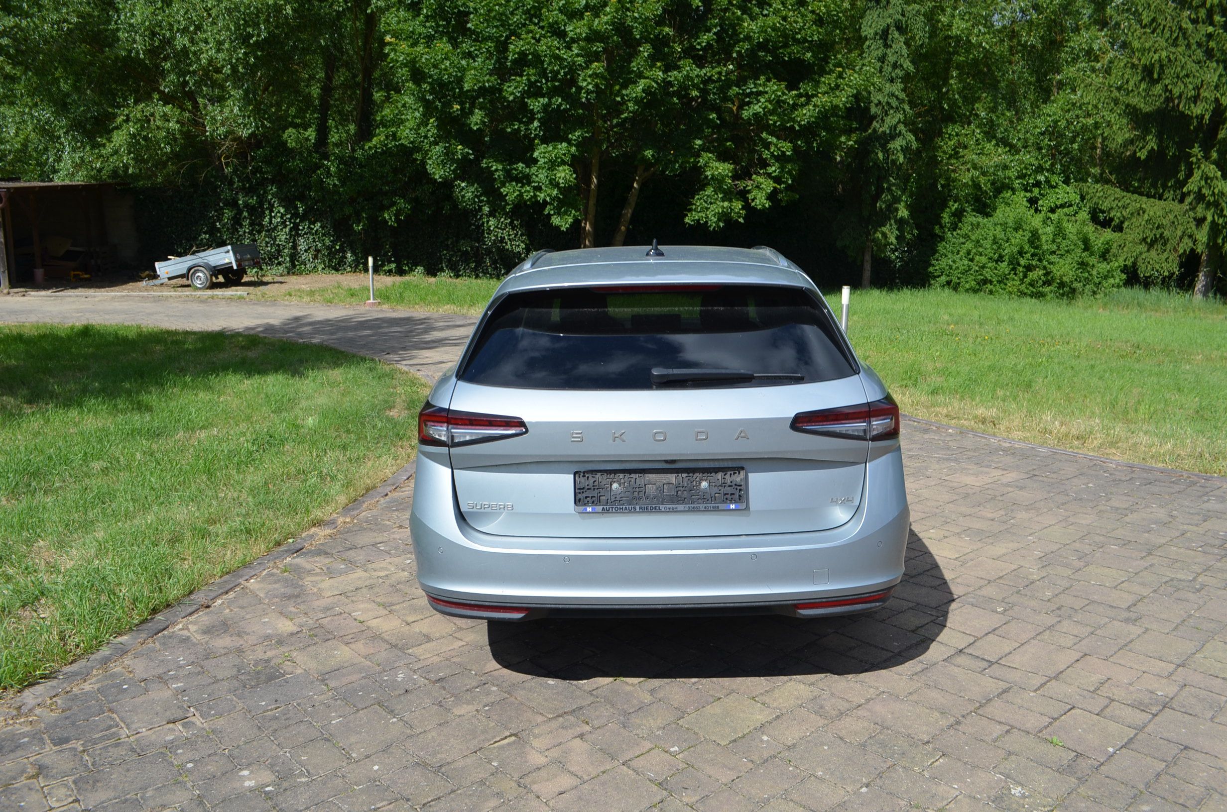 Škoda Superb, 2.0TDI*DSG*200PS*LAURIN*WEBAST - fotka 4
