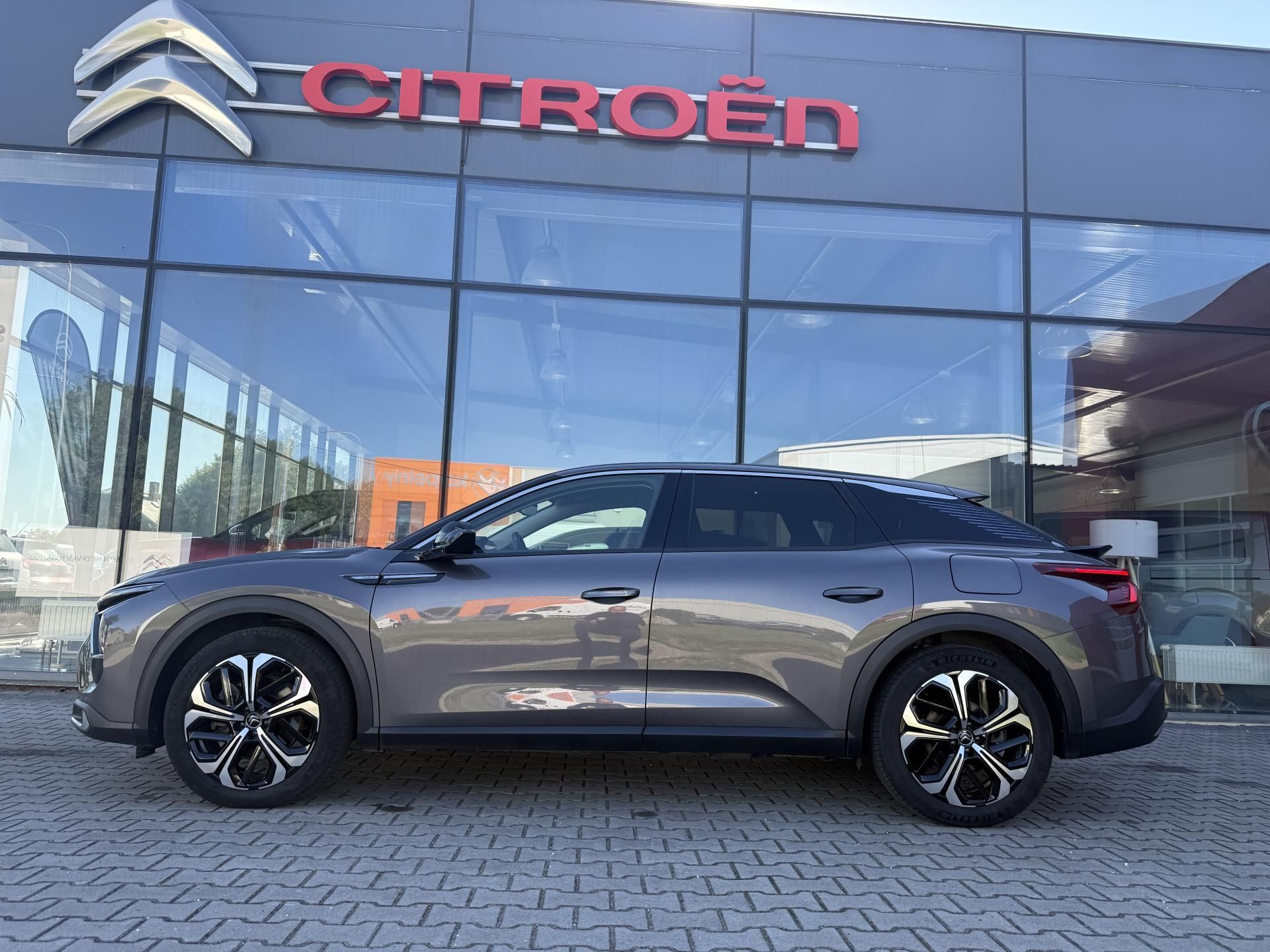 Citroën C5 X, Hybrid 225 k S&S ë-EAT8 SHINE - fotka 3