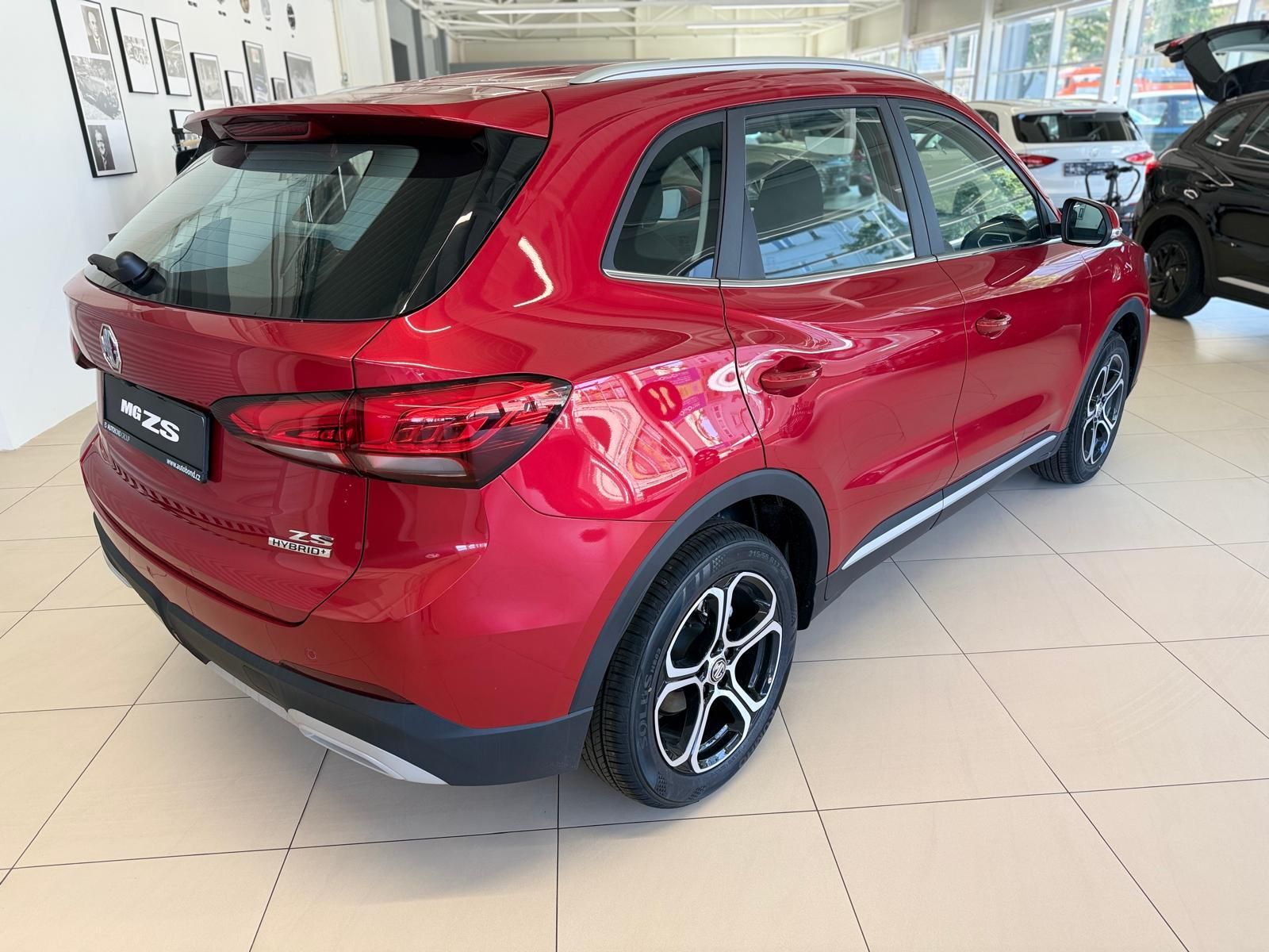 MG ZS, EMOTION Hybrid+ 145kW 4AT - fotka 4