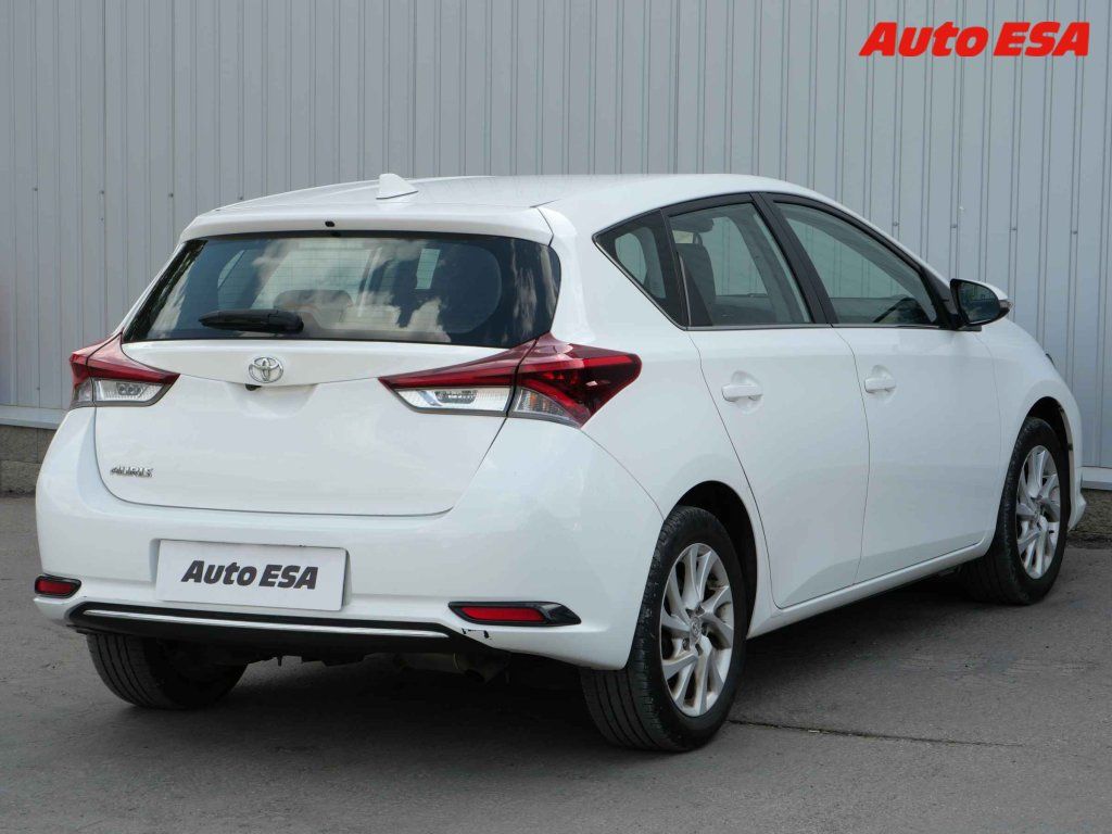 Toyota Auris, 1.6i Valvematic,ČR - fotka 4