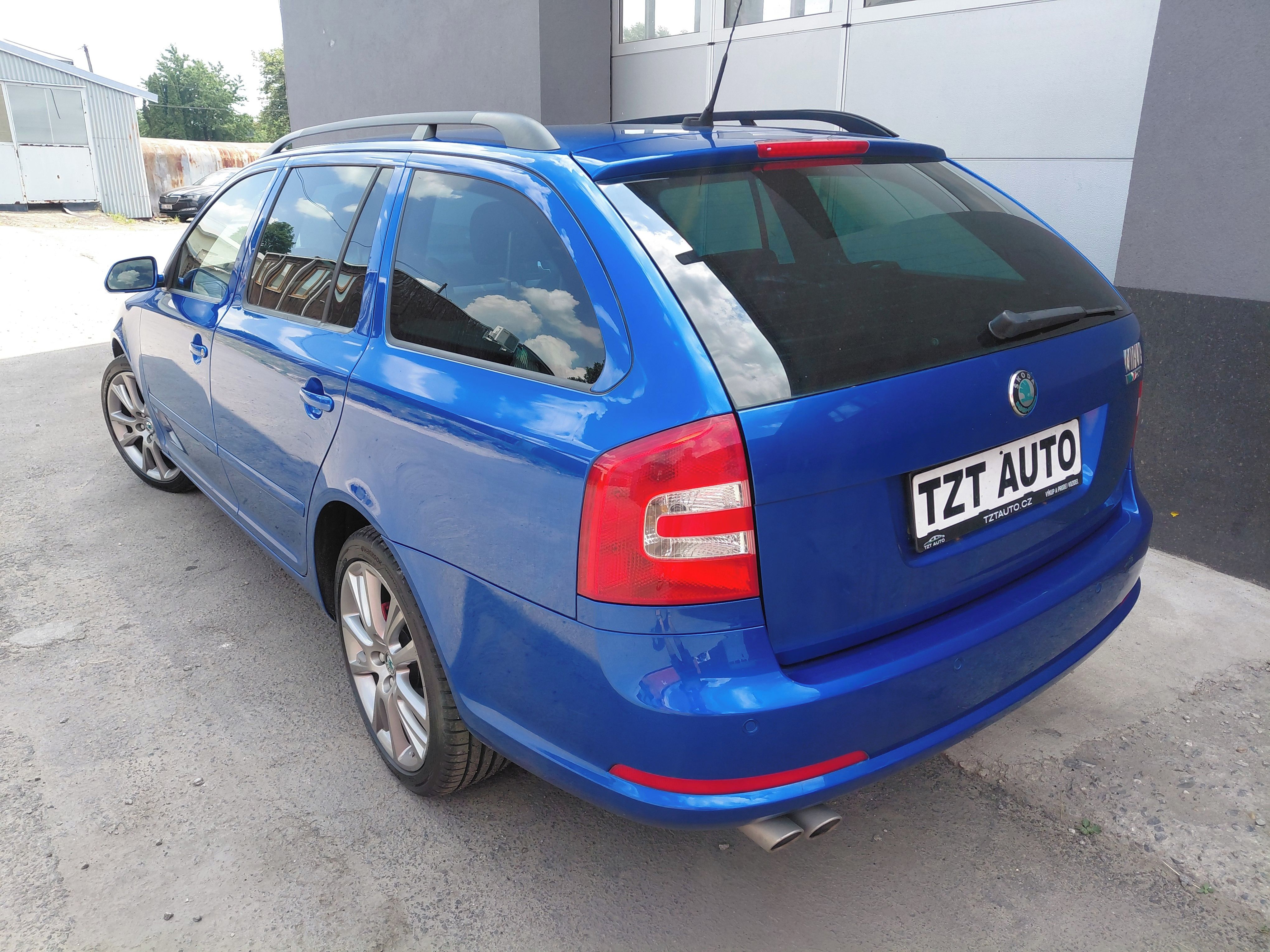 Škoda Octavia, II 2.0TDi RS combi VELMI PĚKNÁ - fotka 3