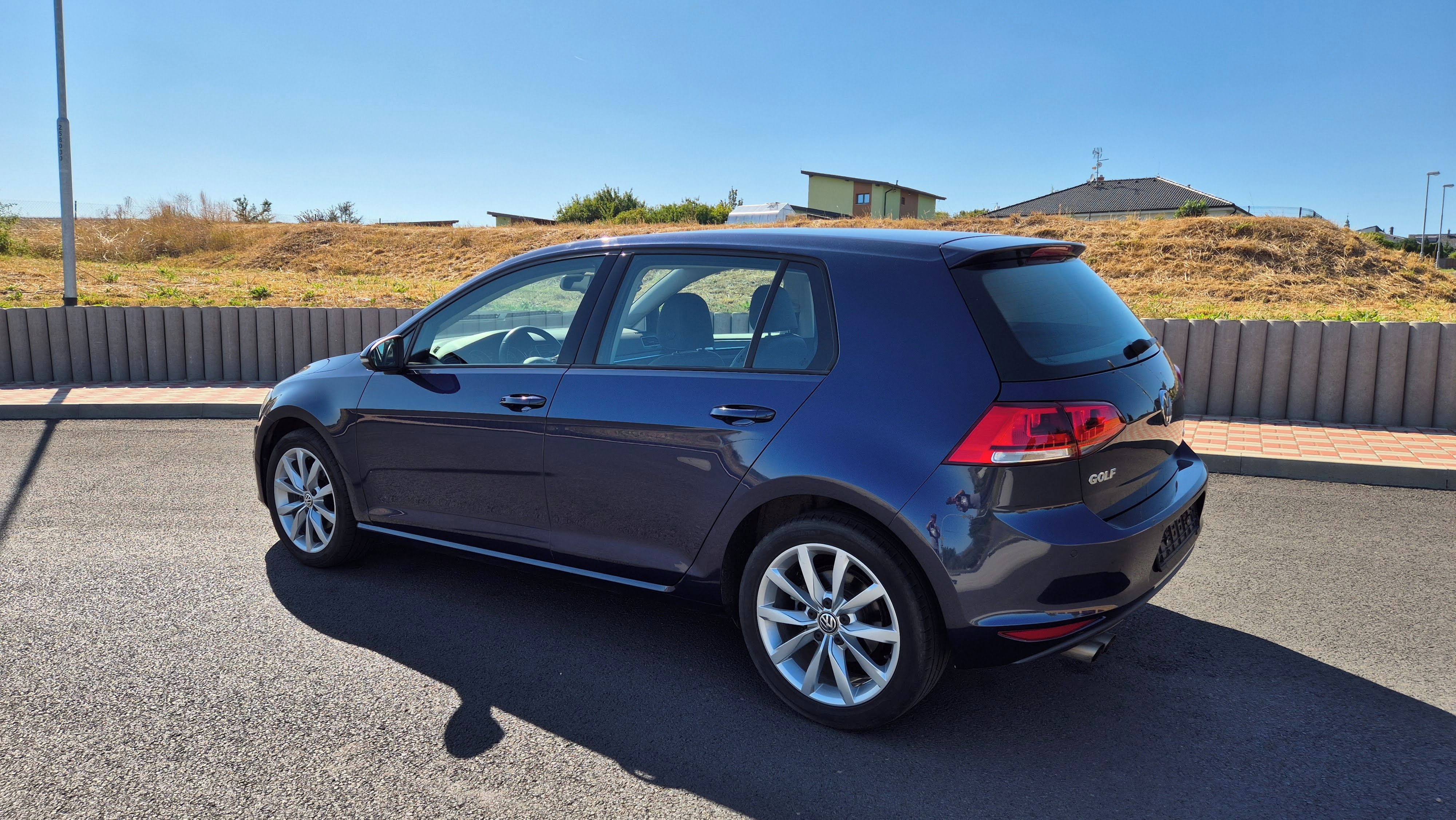 Volkswagen Golf, 1,4tsi 92kw Highline,servis VW - fotka 5