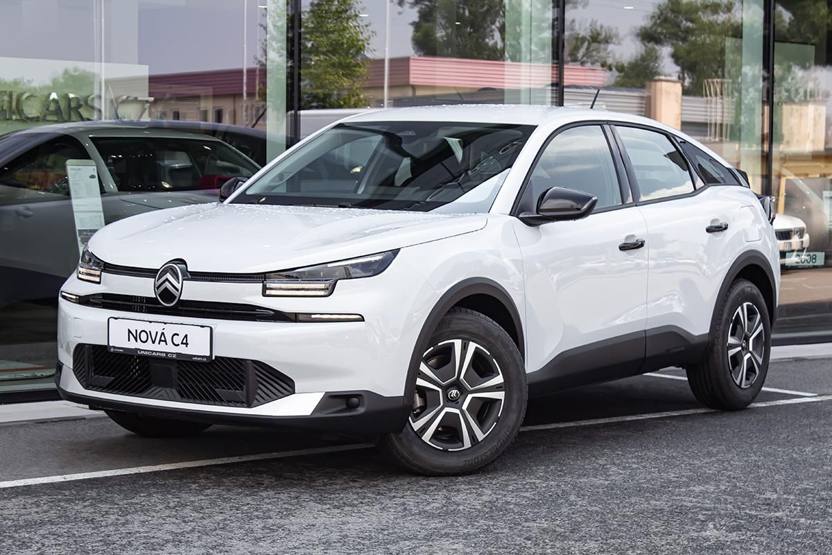 Citroën C4, 1,2 YOU Hybrid 110k Automat